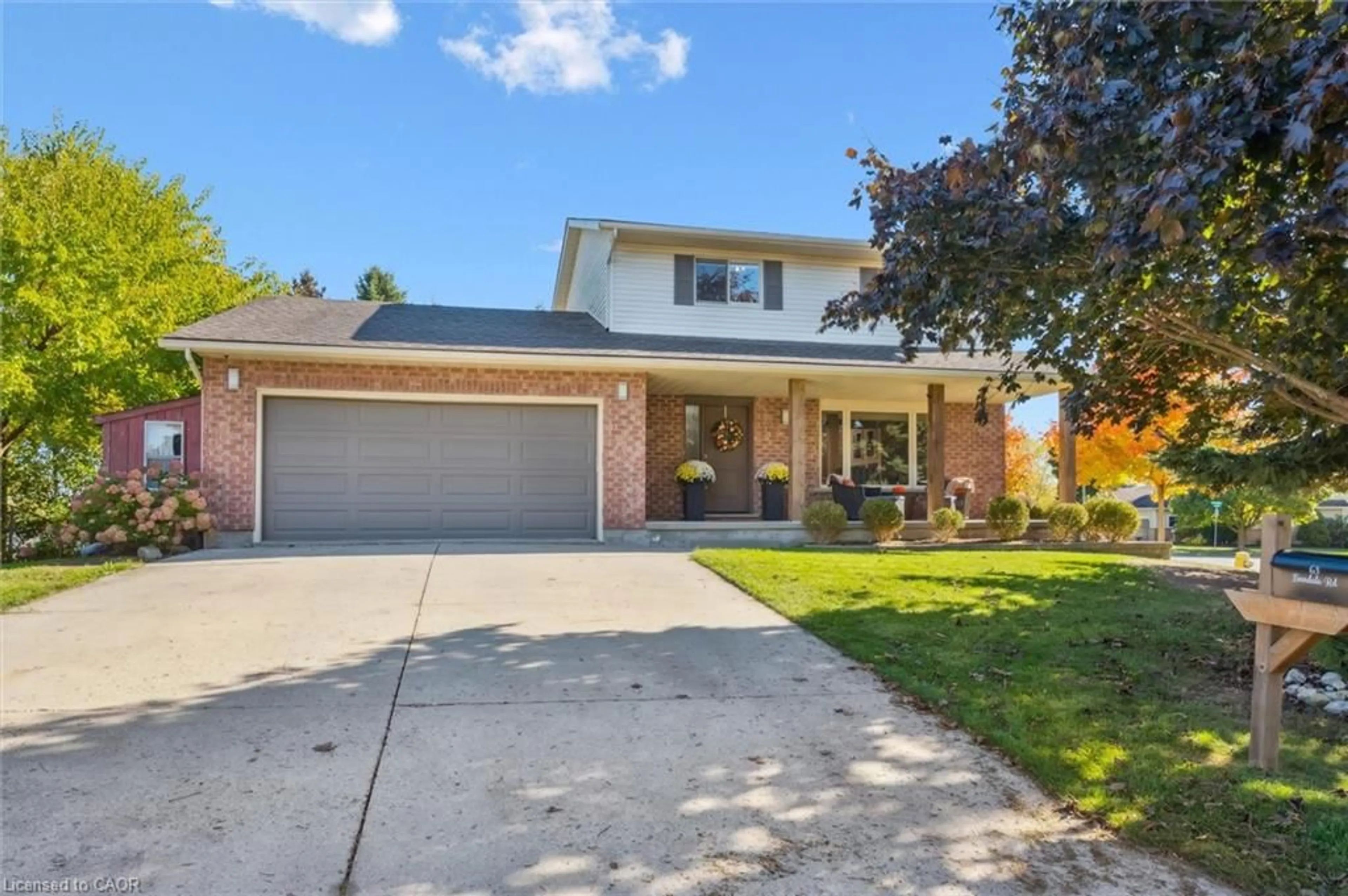 Home with brick exterior material, street for 63 Linndale Rd, Cambridge Ontario N1S 3J6