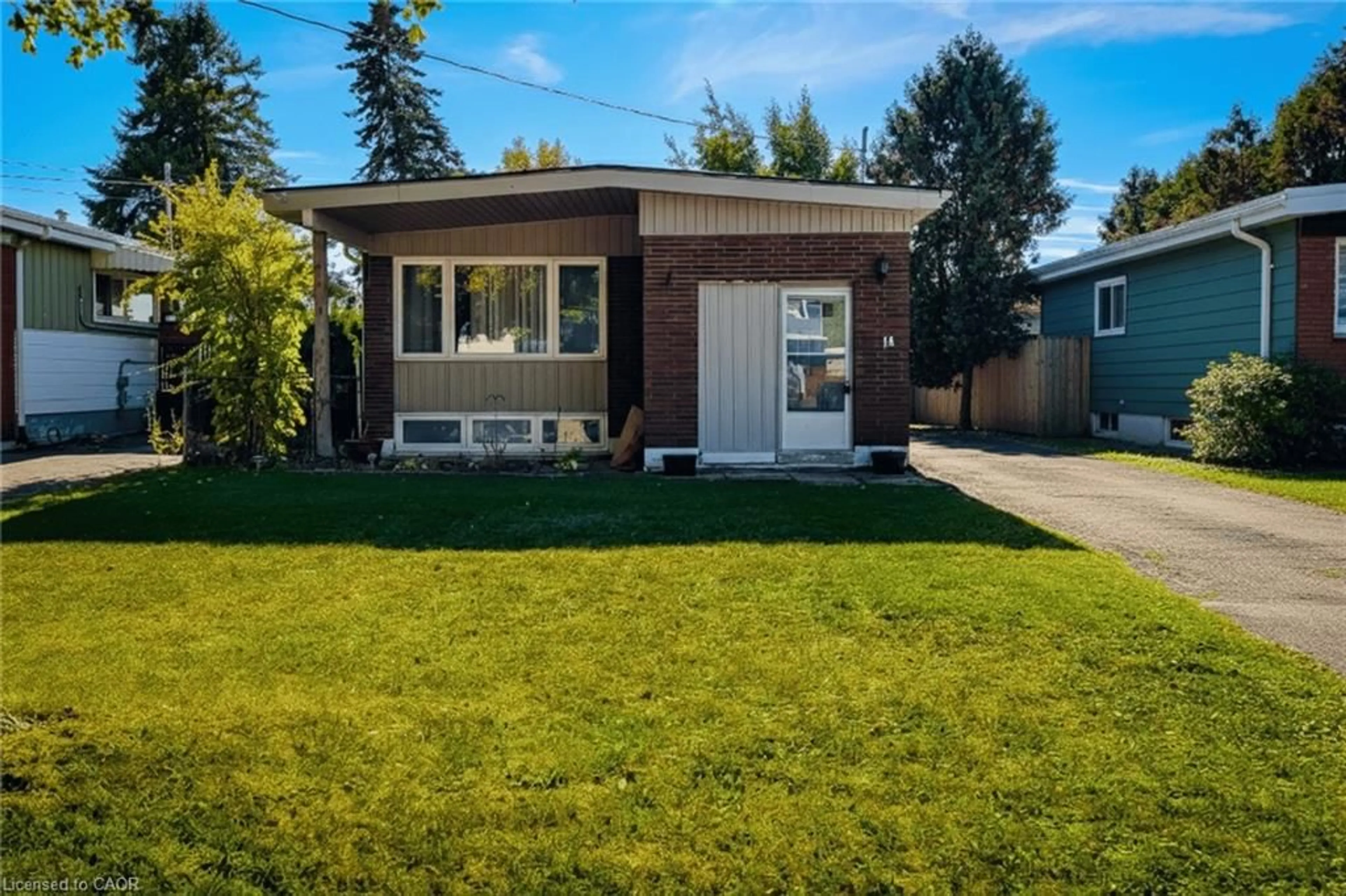 Home with vinyl exterior material, street for 14 Ronaldshay Ave, Hamilton Ontario L9A 3B1