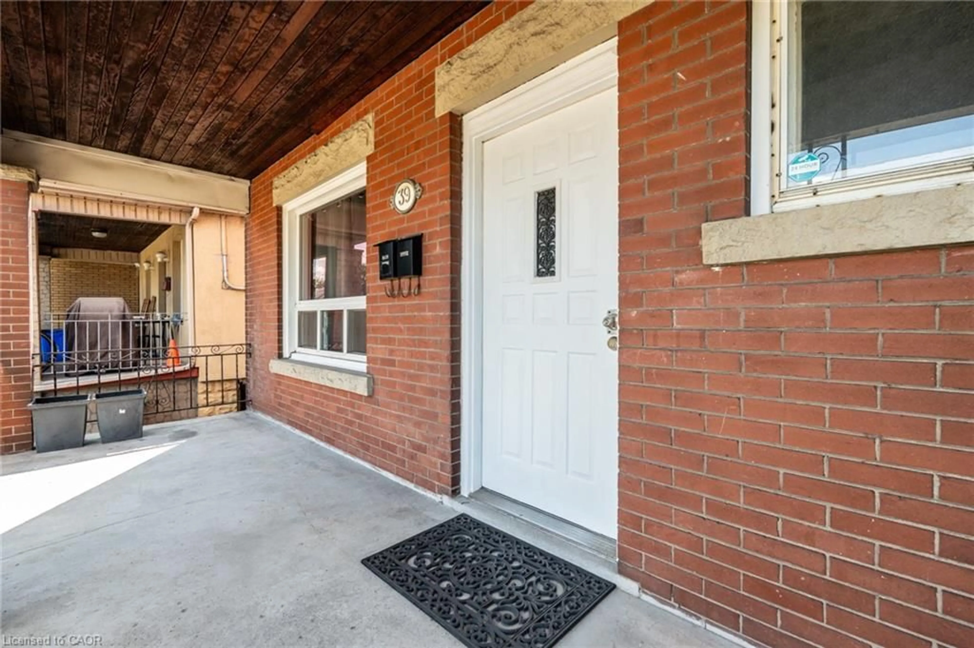 Unknown for 39 Connaught Ave, Hamilton Ontario L8L 6Y6