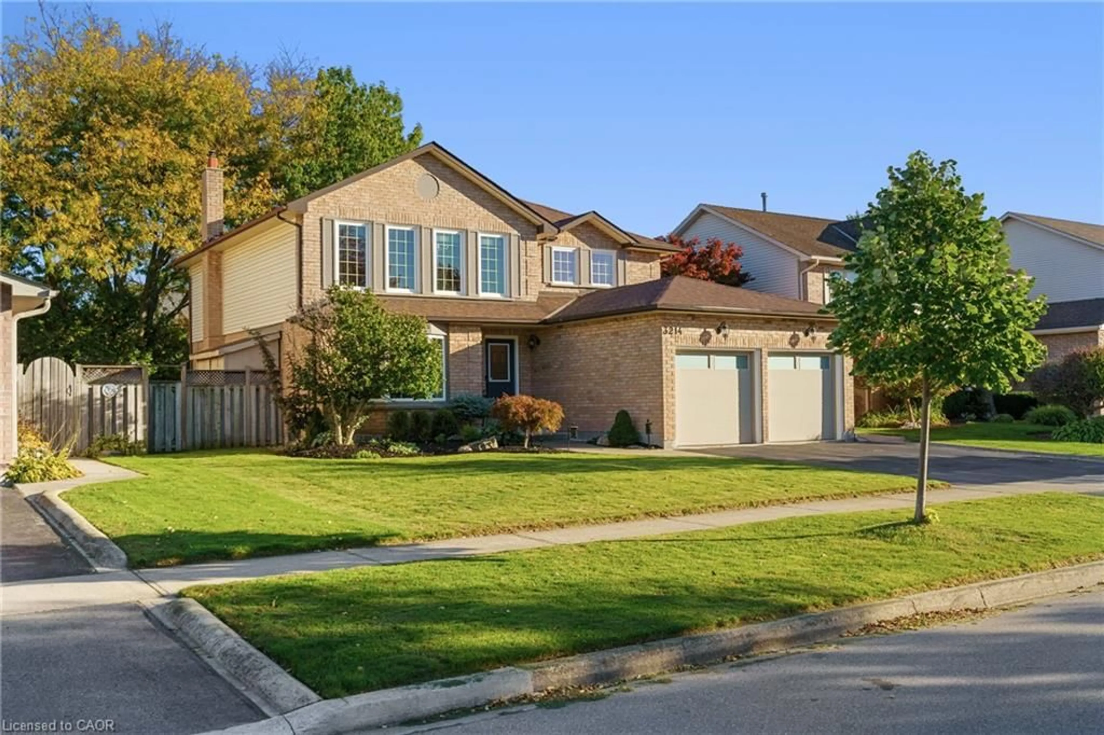 Unknown for 3214 Tania Cres, Burlington Ontario L7M 3N4