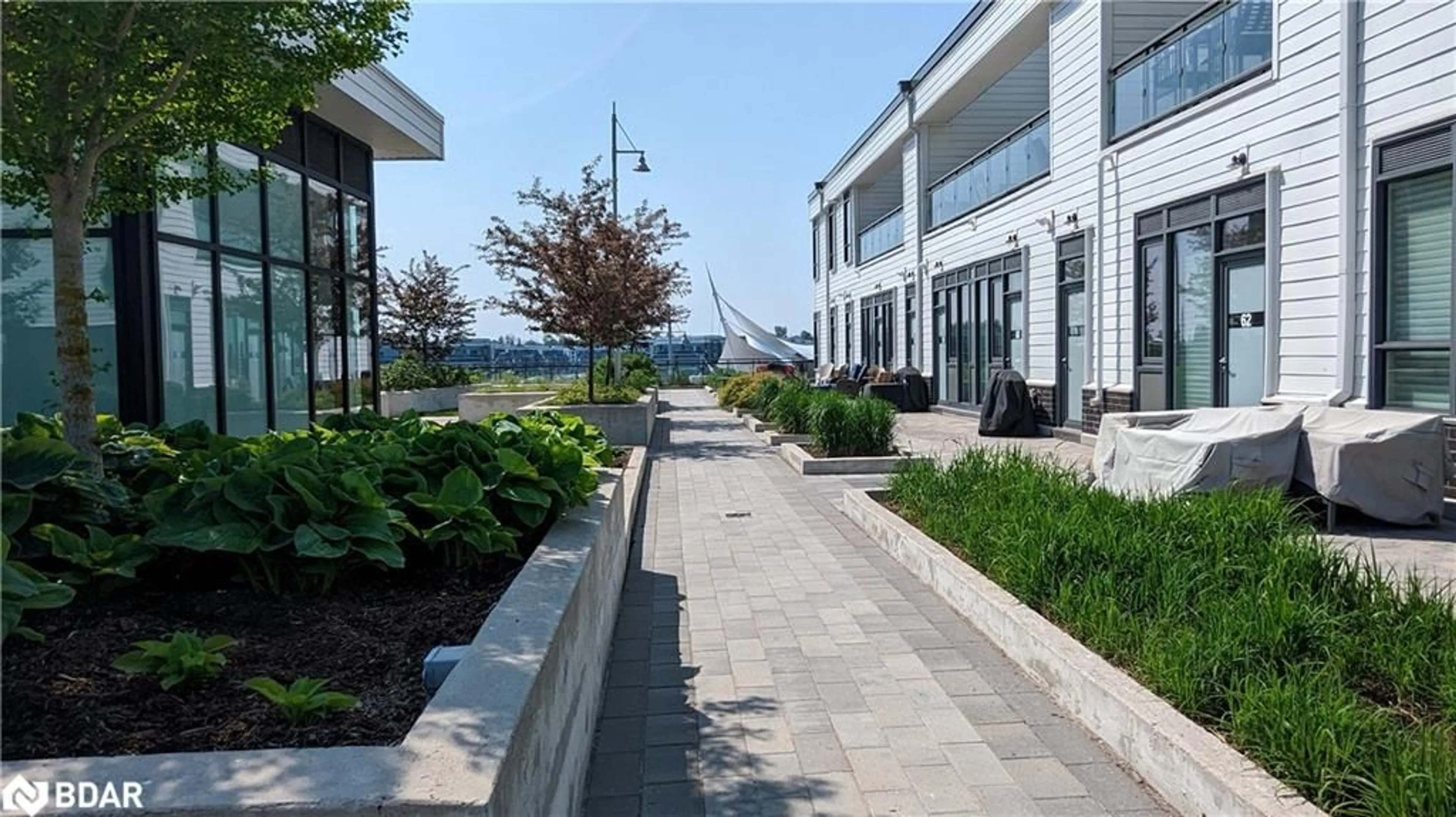 Patio, street for 275 Broward Way #60, Innisfil Ontario L9S 0J6