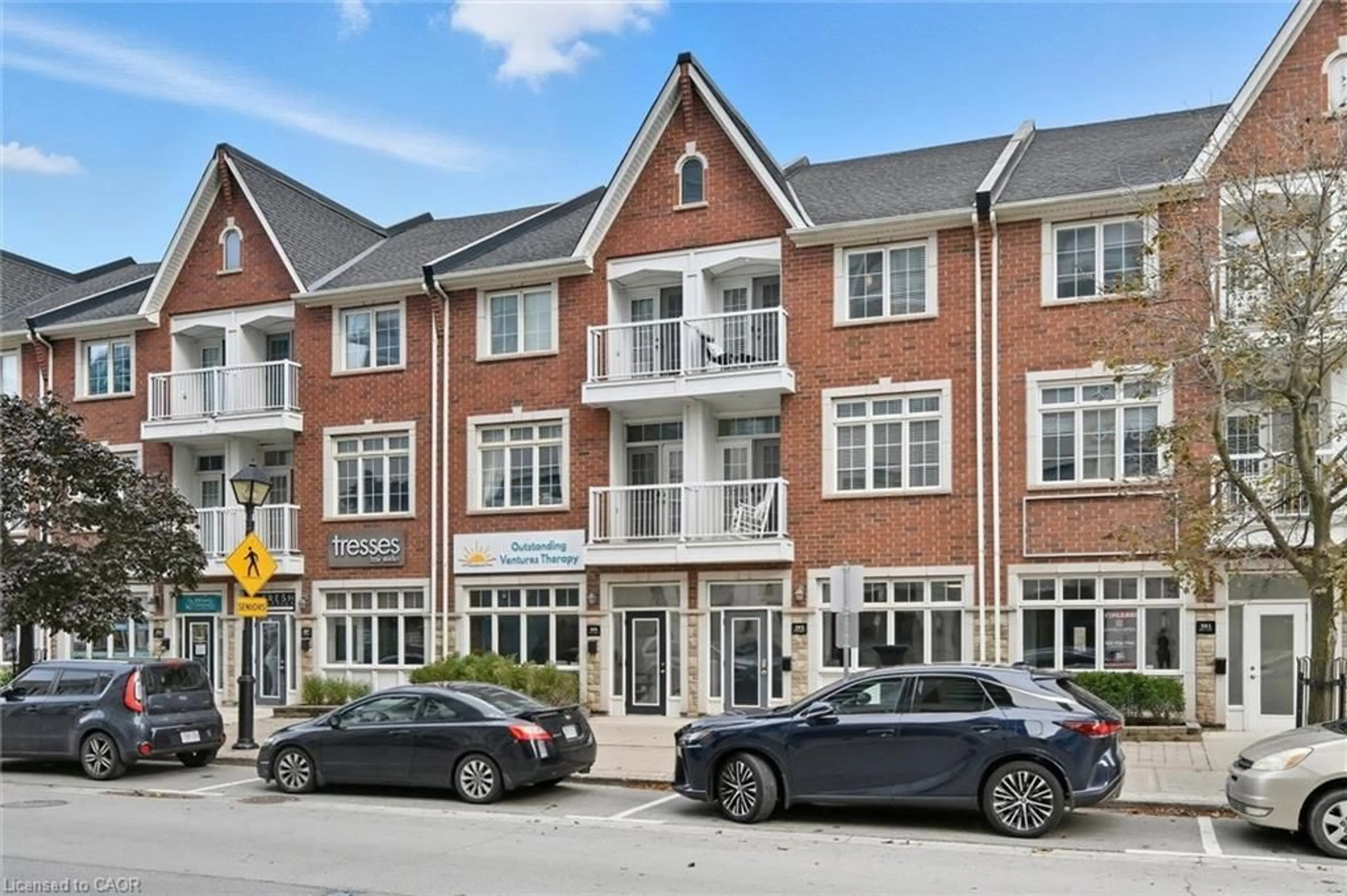 Unknown for 394 Almas Common, Burlington Ontario L7R 0A5