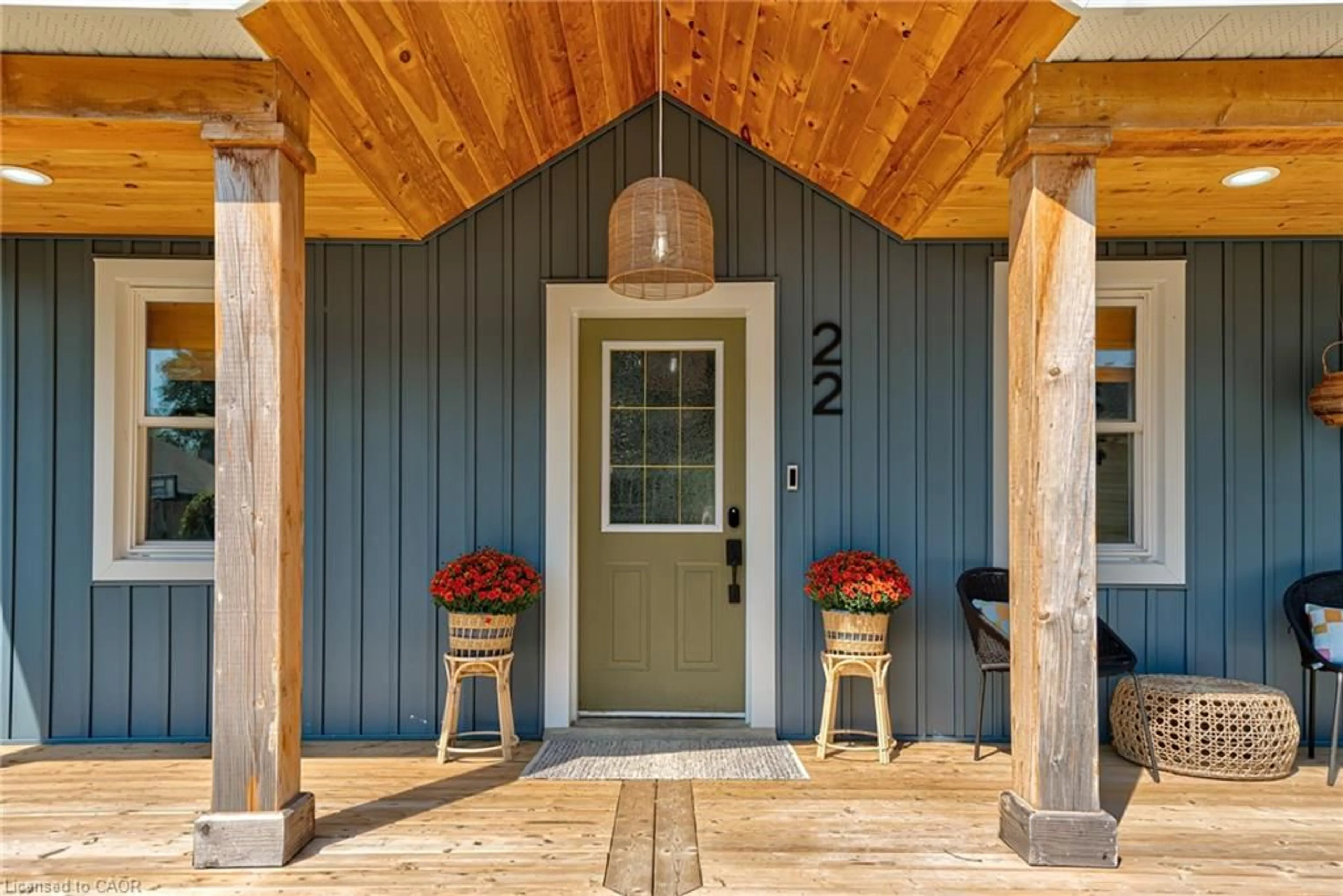 Indoor entryway for 22 River St, Bloomingdale Ontario N0B 1K0