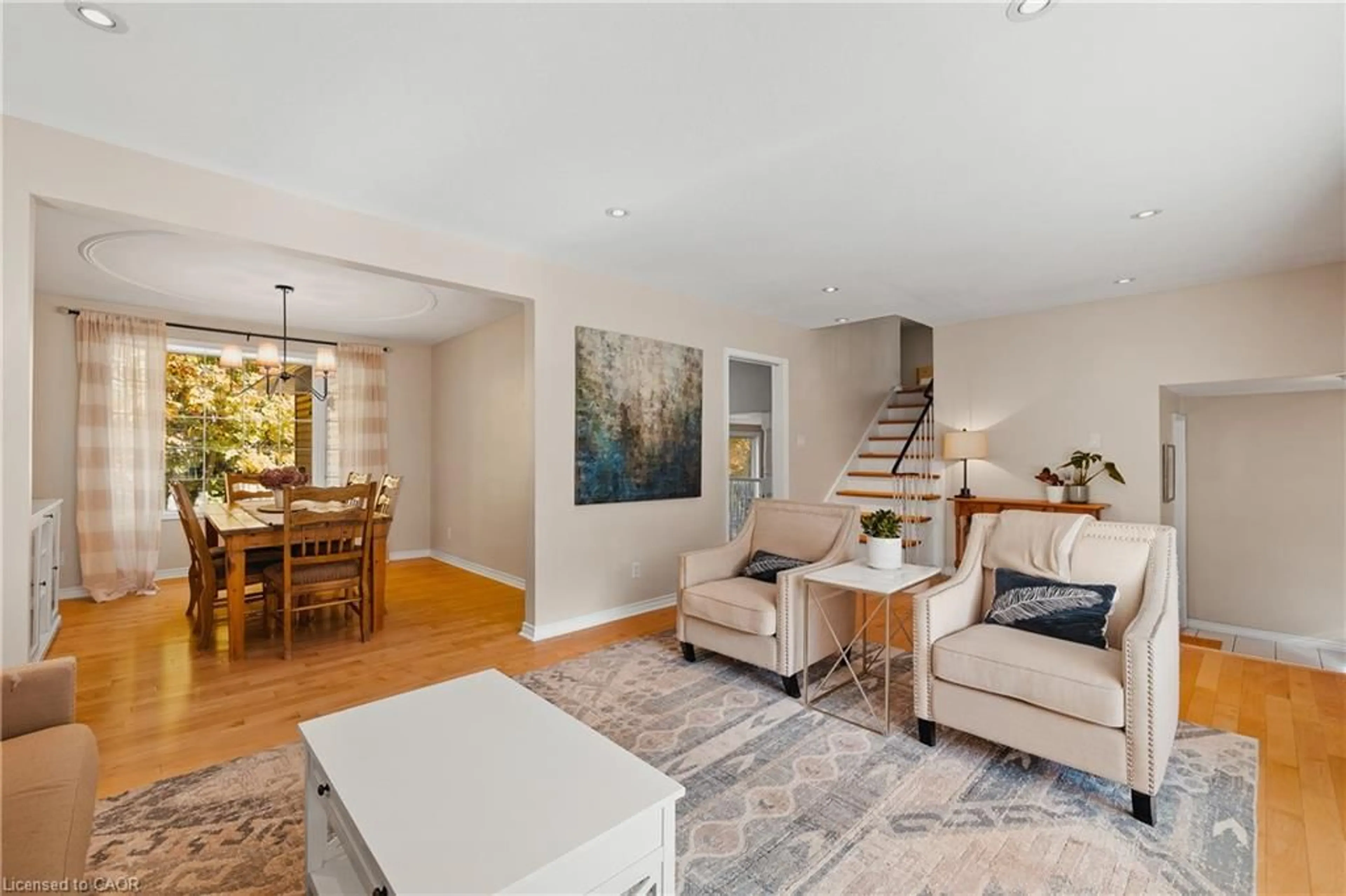 Living room with furniture, unknown for 26 Nightingale Cres, Elmira Ontario N3B 1B1