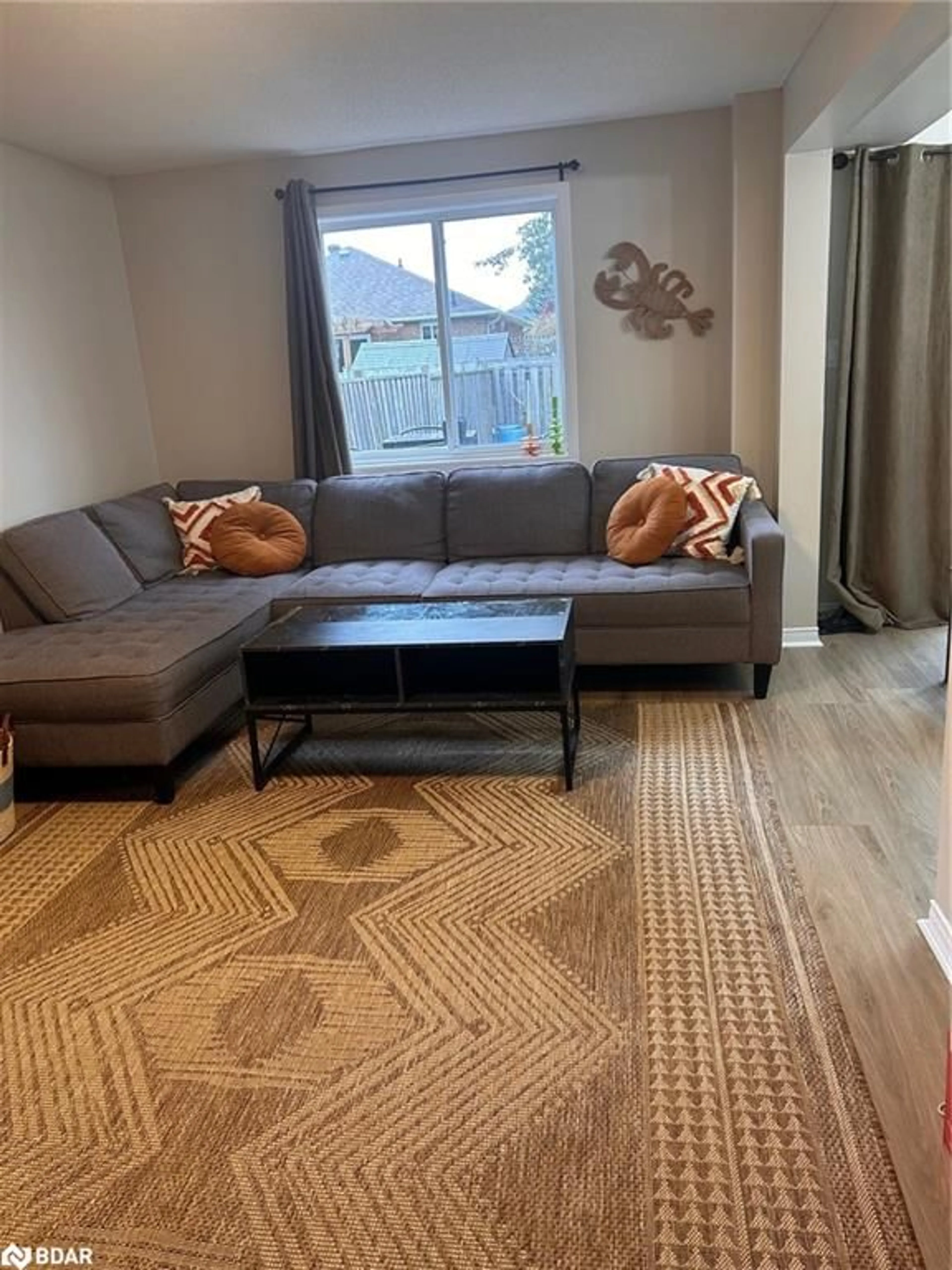 Living room with furniture, carpet floor for 13 Lee Cres, Barrie Ontario L4N 9Z5