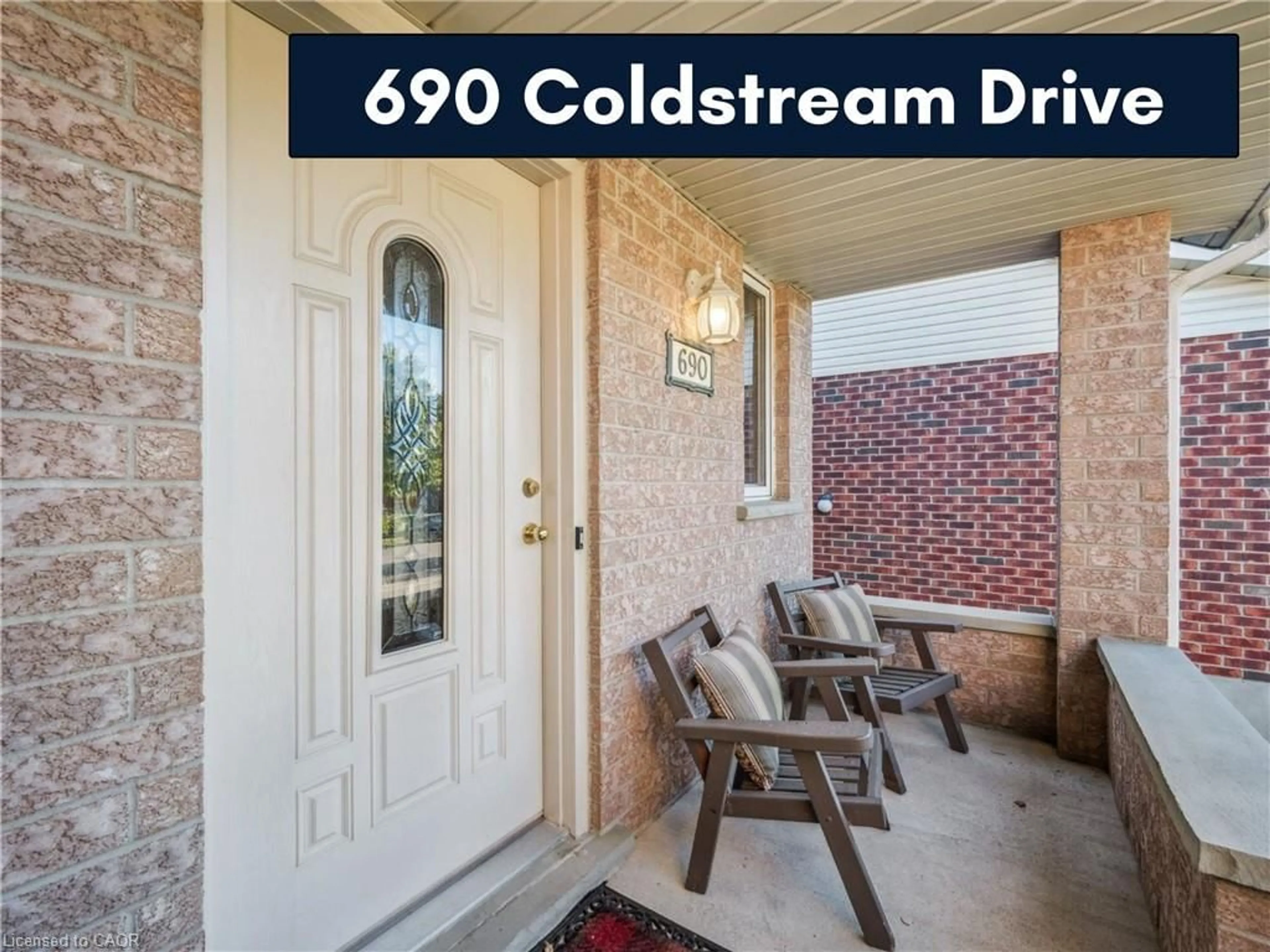 Indoor entryway for 690 Coldstream Dr, Waterloo Ontario N2V 2J1
