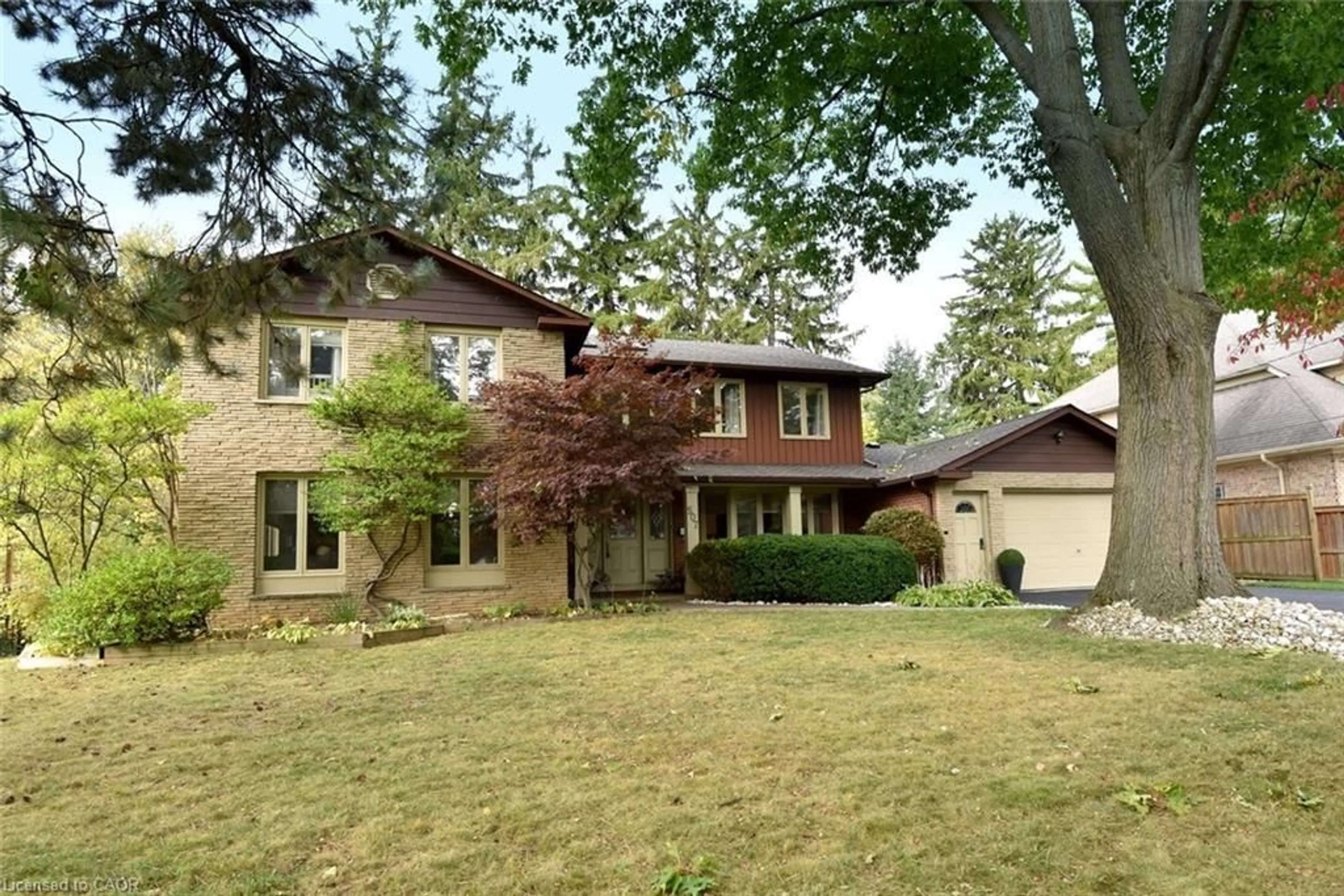 Home with brick exterior material, street for 507 Gray Court Dr, Hamilton Ontario L9G 2R9