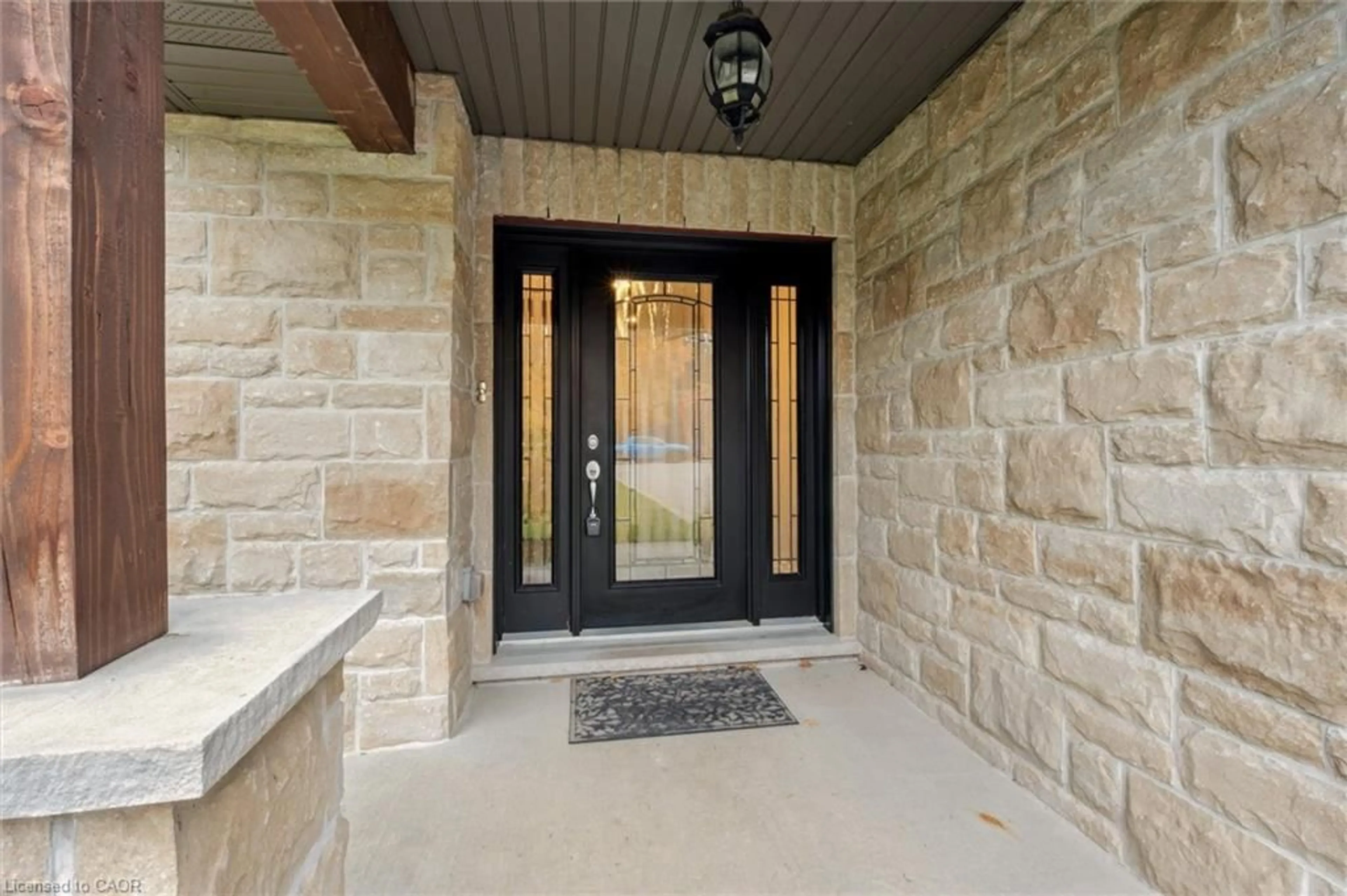 Indoor entryway for 45 Sideroad 18, Fergus Ontario N1M 2W3