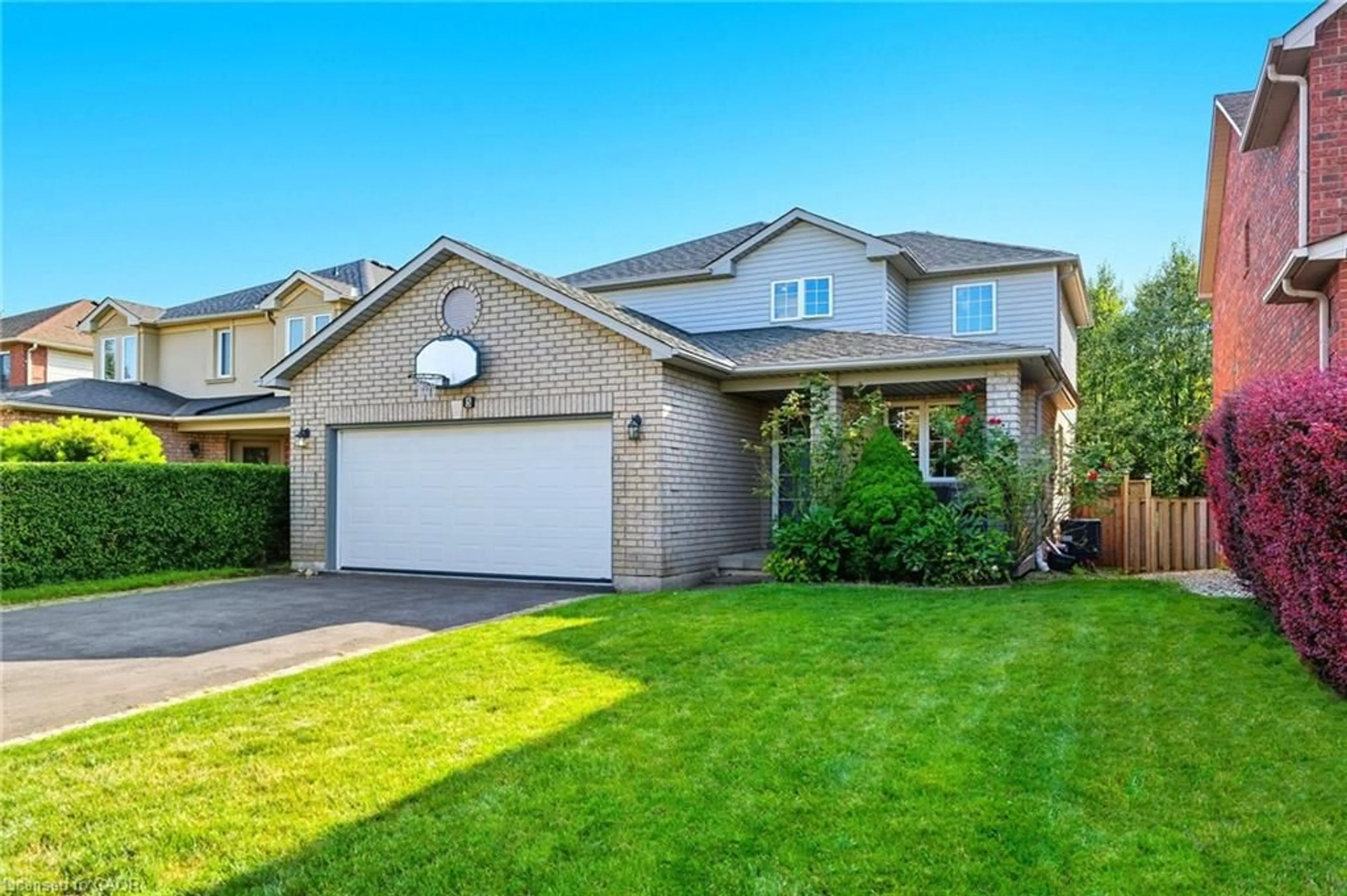 Home with brick exterior material, street for 5 Chesapeake Dr, Waterdown Ontario L8B 0H7