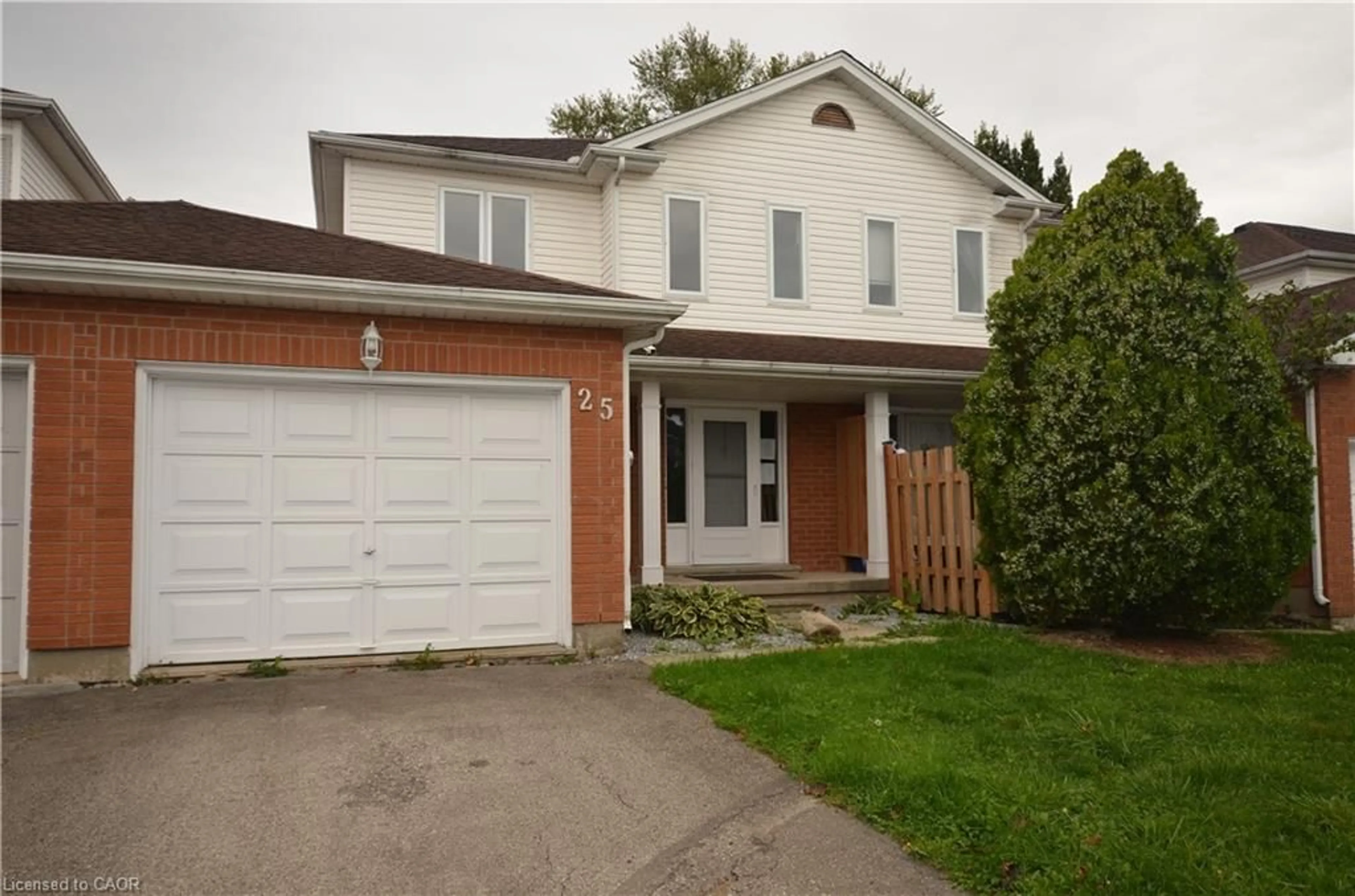 Home with brick exterior material, street for 25 Devine Cres, Thorold Ontario L2V 5A4