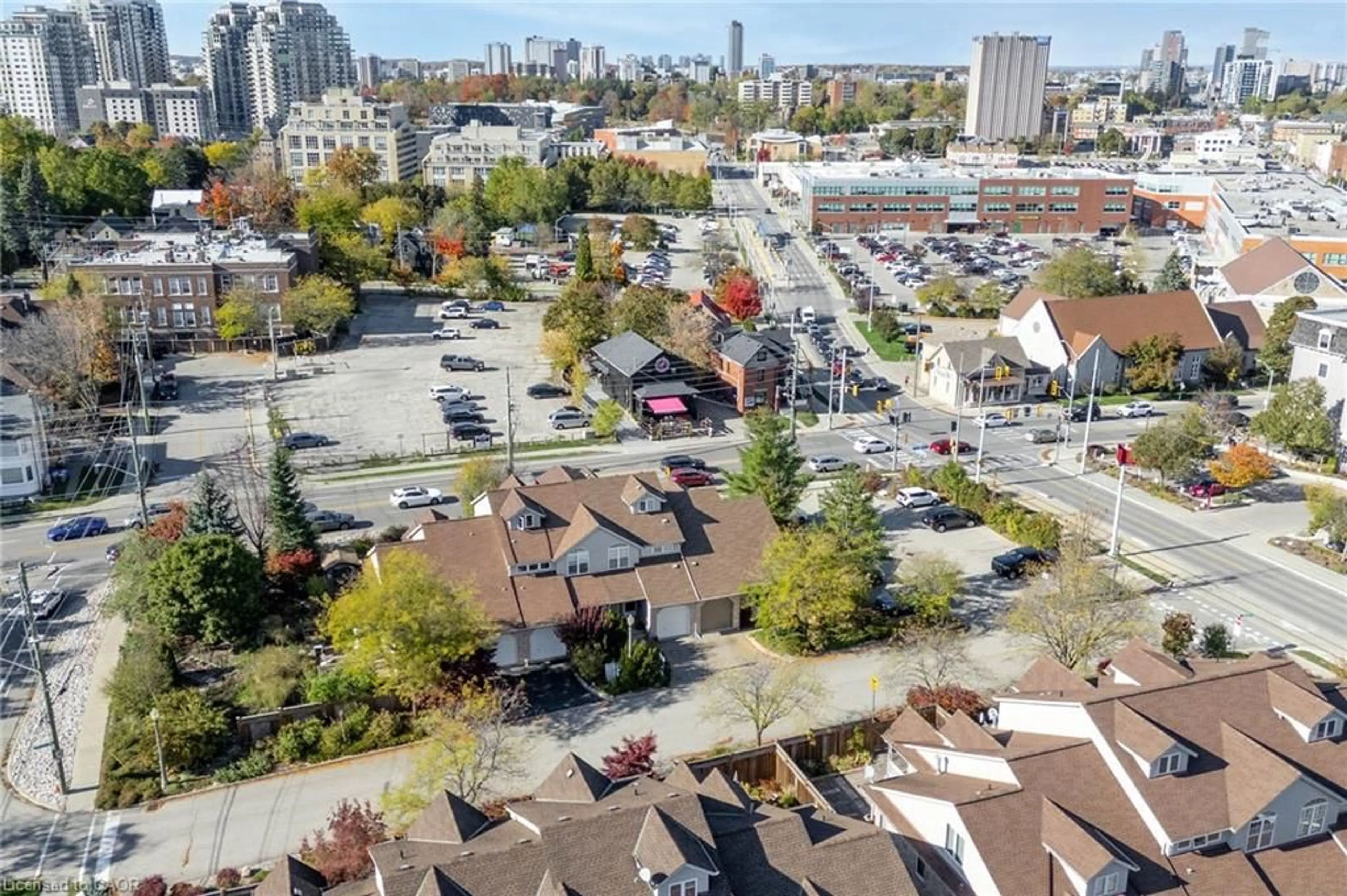 A pic from outside/outdoor area/front of a property/back of a property/a pic from drone, city buildings view from balcony for 36 Fullerton St, Waterloo Ontario N2L 6L4