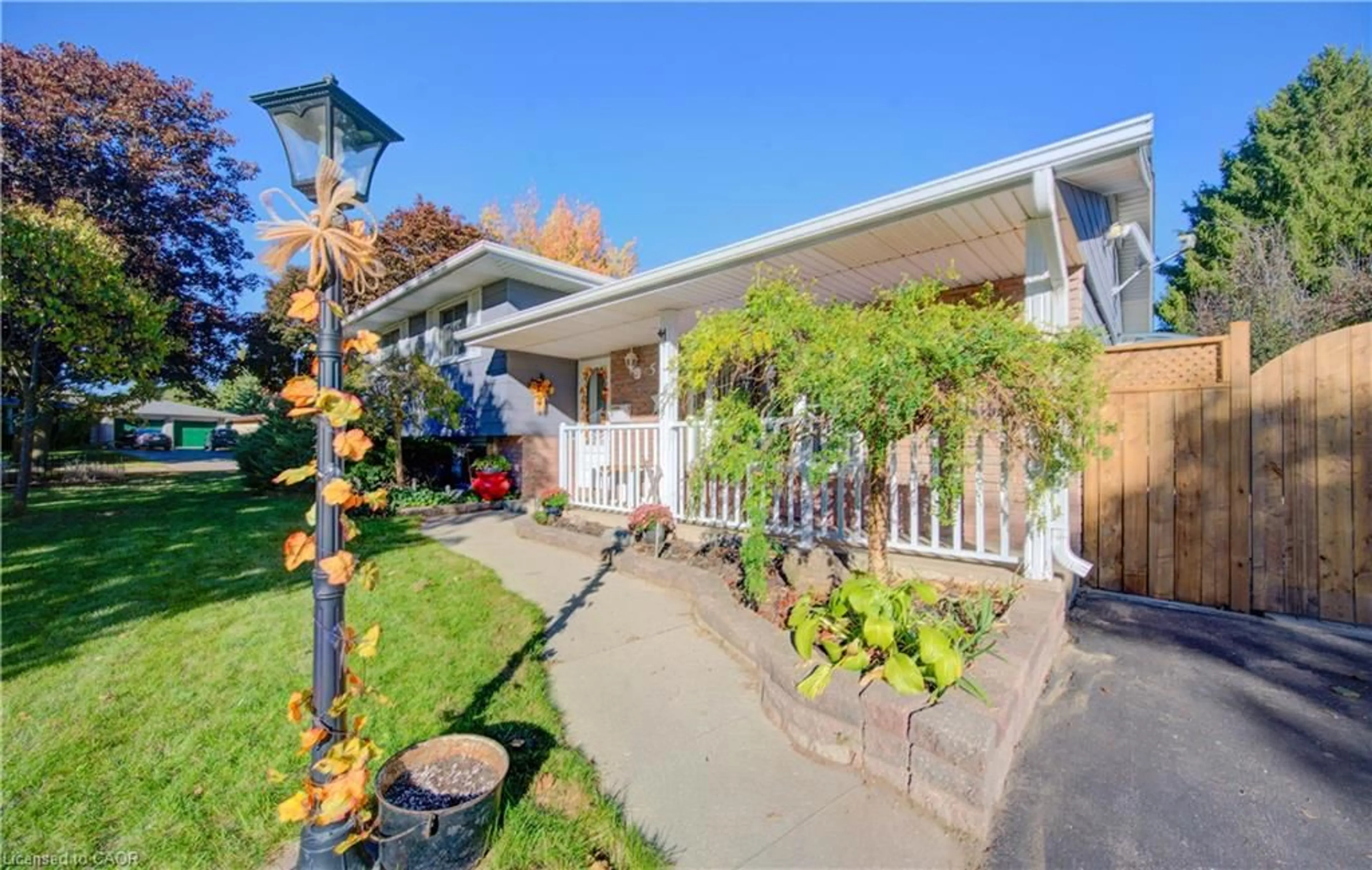 Unknown for 55 Gracefield Cres, Kitchener Ontario N2E 1R8