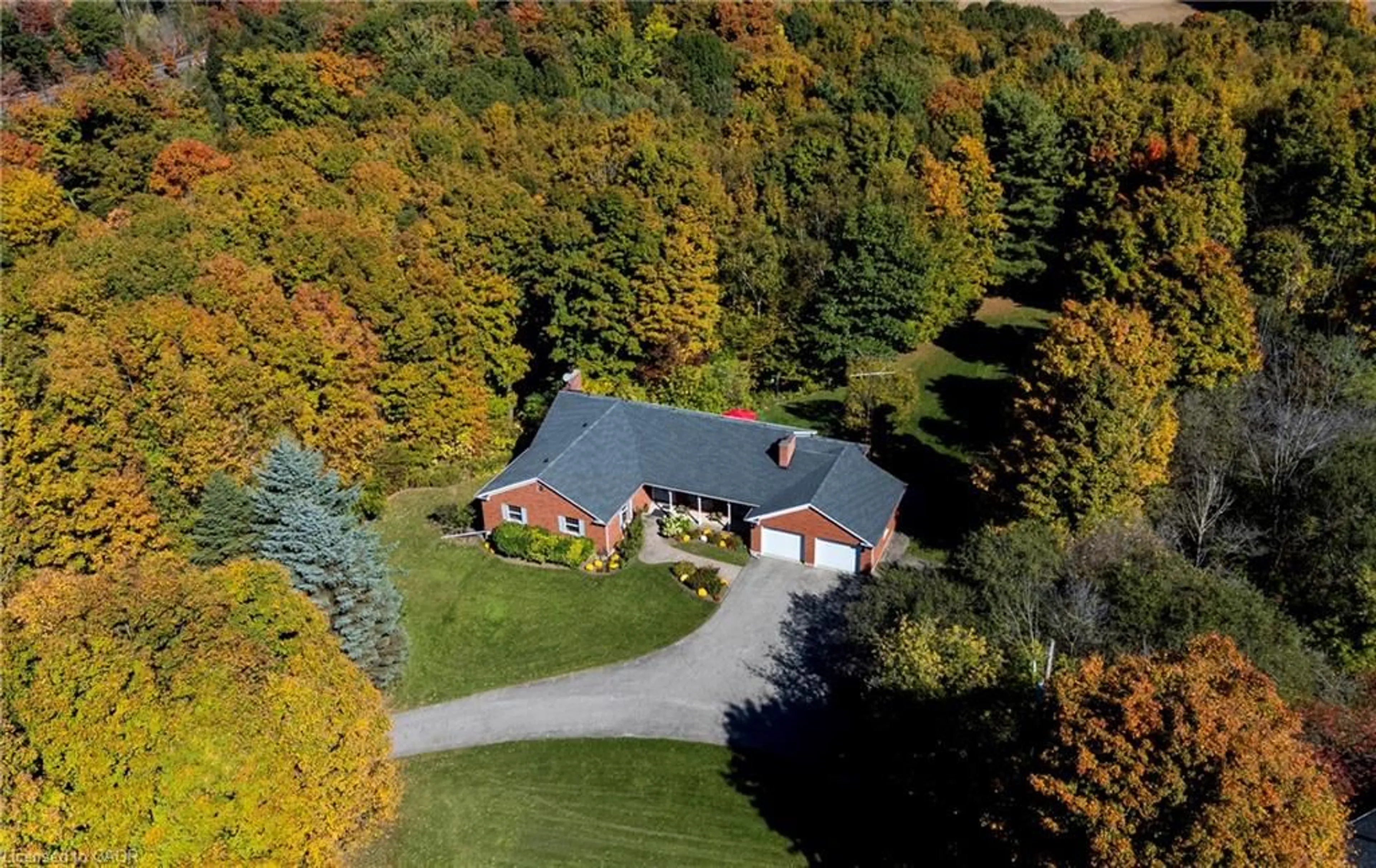 A pic from outside/outdoor area/front of a property/back of a property/a pic from drone, street for 179 Main St, Halton Ontario L0P 1B0