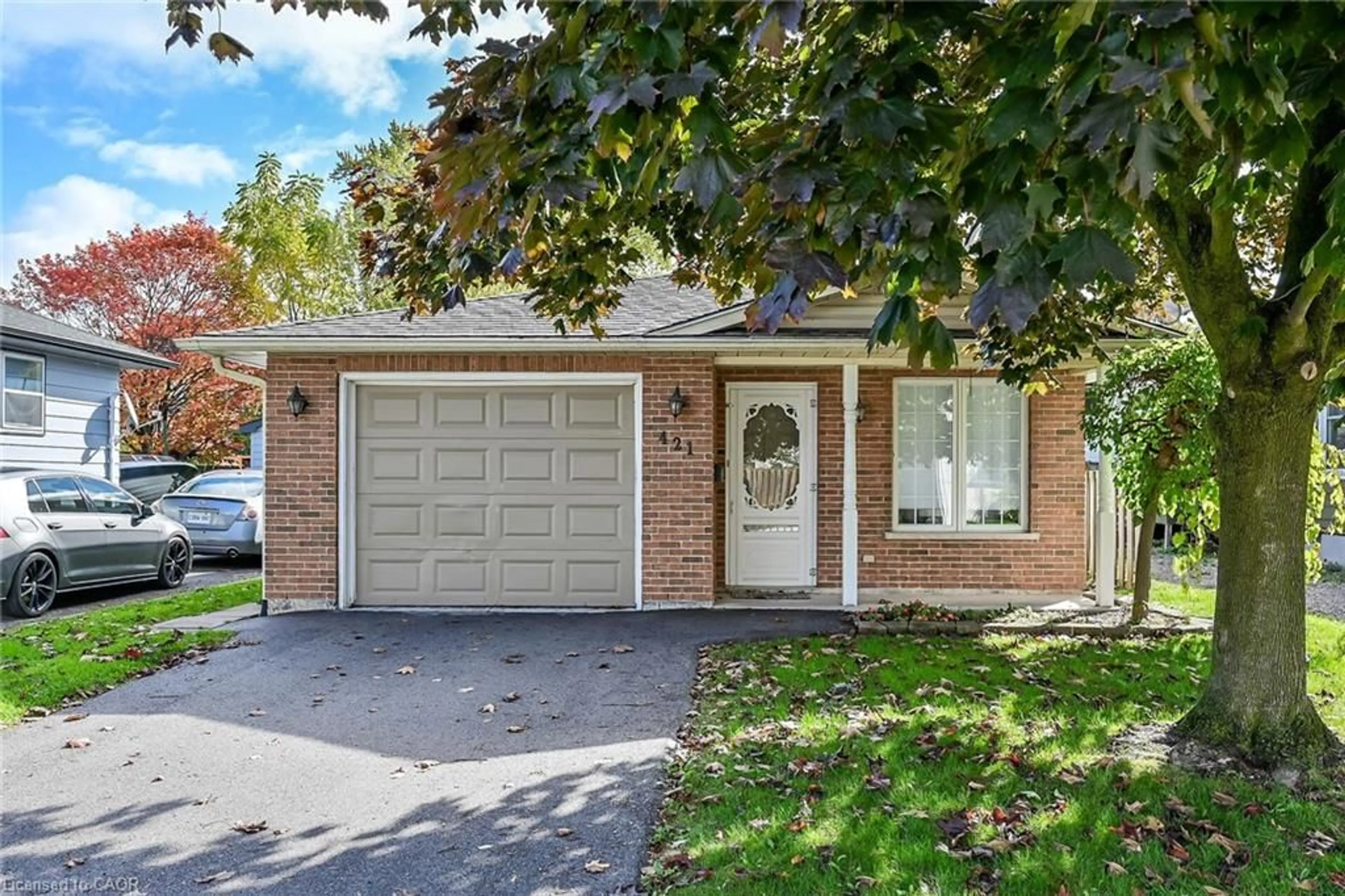 Home with brick exterior material, street for 421 Griffith St, Dunnville Ontario N1A 2P4