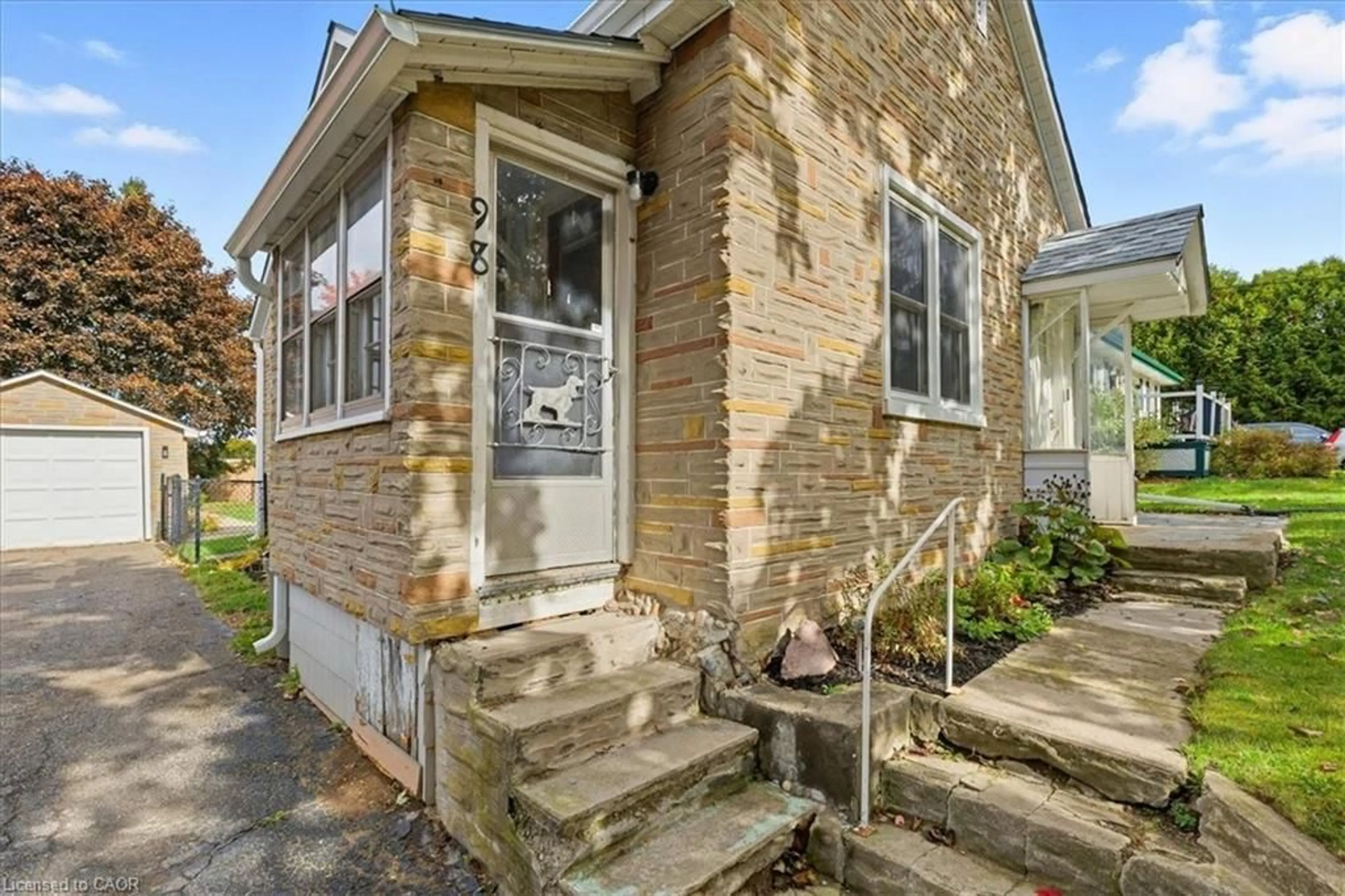 Unknown for 98 Albert St, Plattsville Ontario N0J 1S0