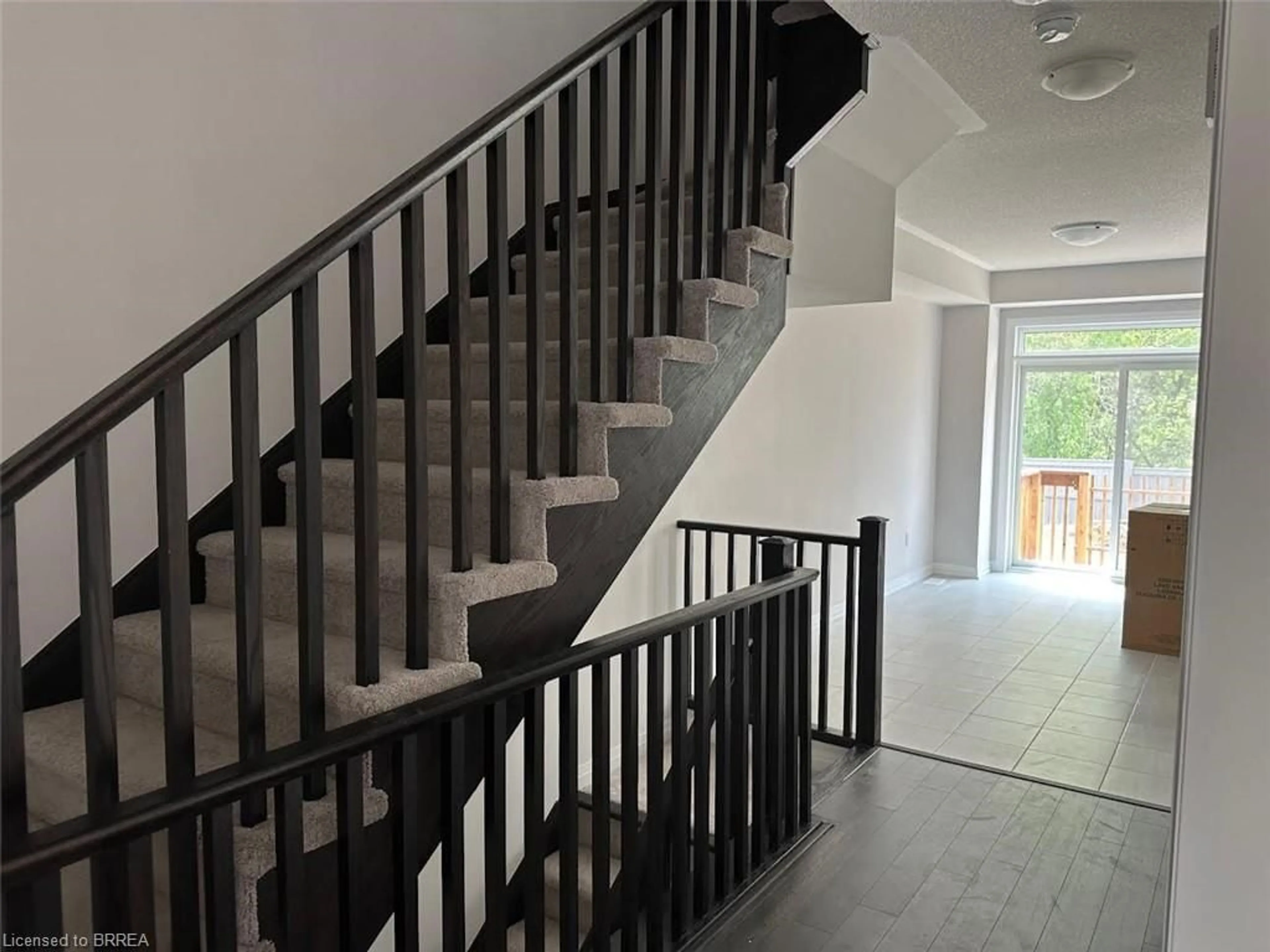 Stairs for 585 Colborne St #1304, Brantford Ontario N3S 0K4