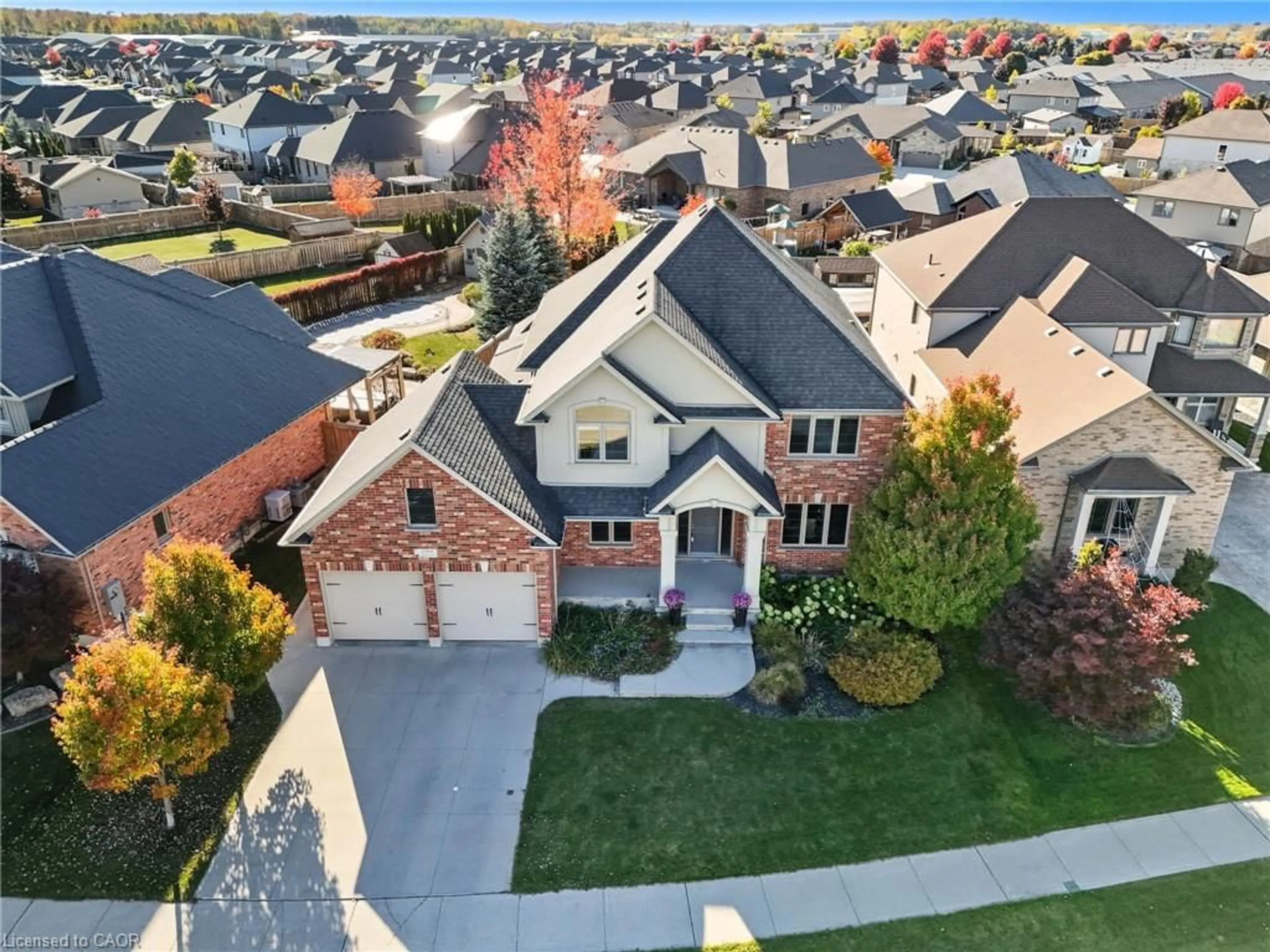 A pic from outside/outdoor area/front of a property/back of a property/a pic from drone, street for 795 Wood Dr, Listowel Ontario N4W 0C4