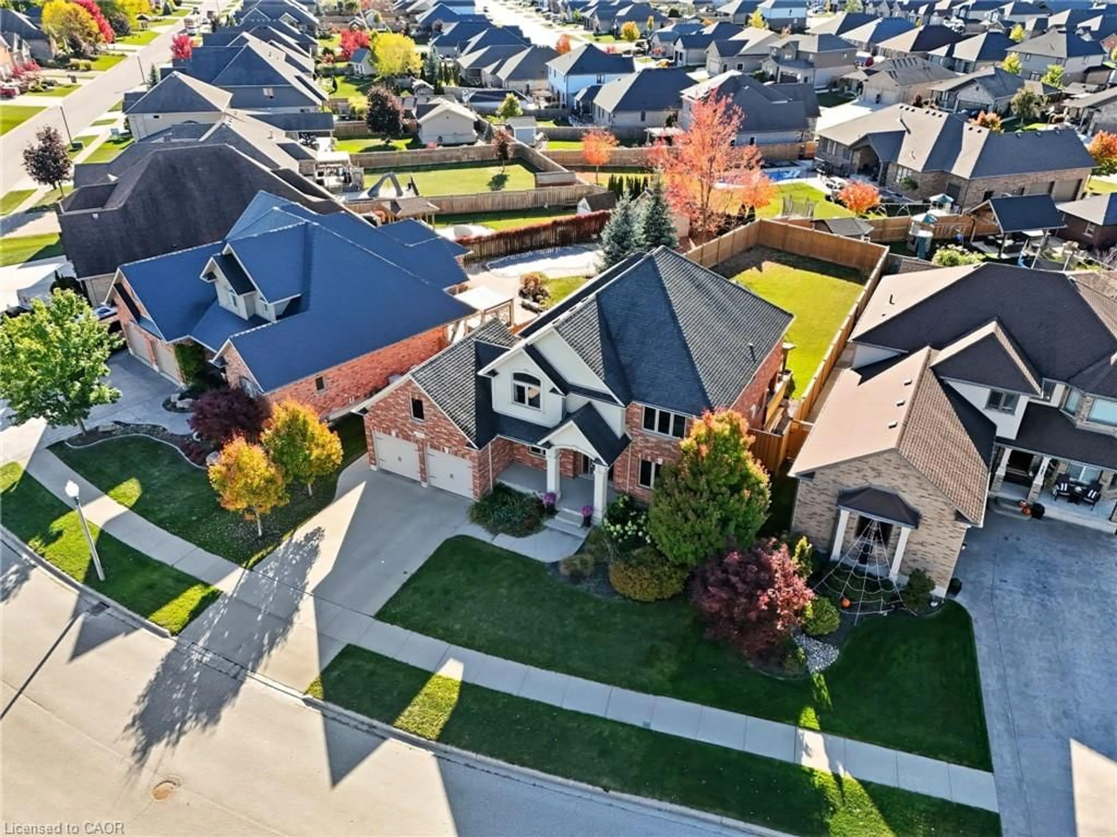 A pic from outside/outdoor area/front of a property/back of a property/a pic from drone, street for 795 Wood Dr, Listowel Ontario N4W 0C4
