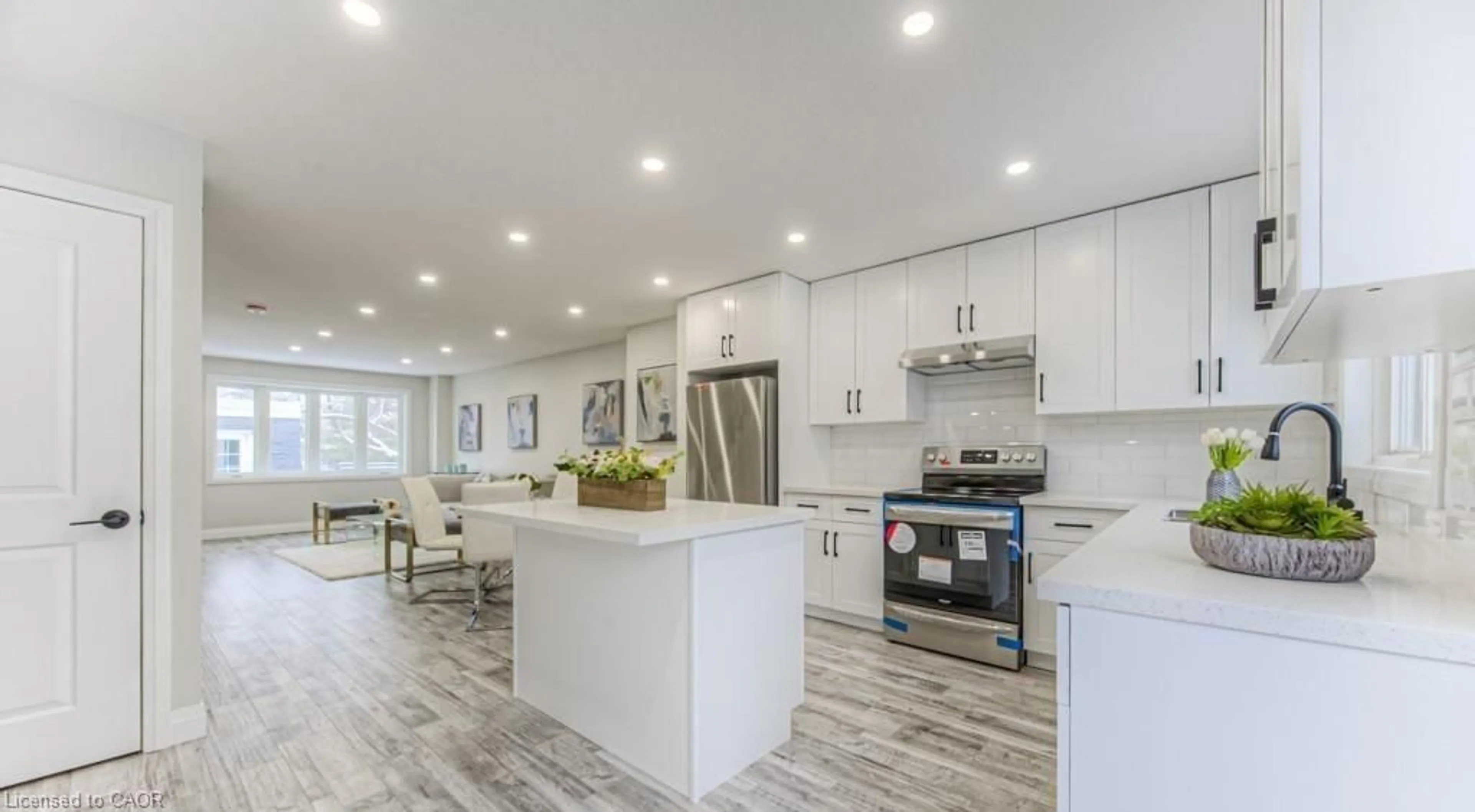 Open concept kitchen, ceramic/tile floor for 152 Overlea Dr, Kitchener Ontario N2M 1T3