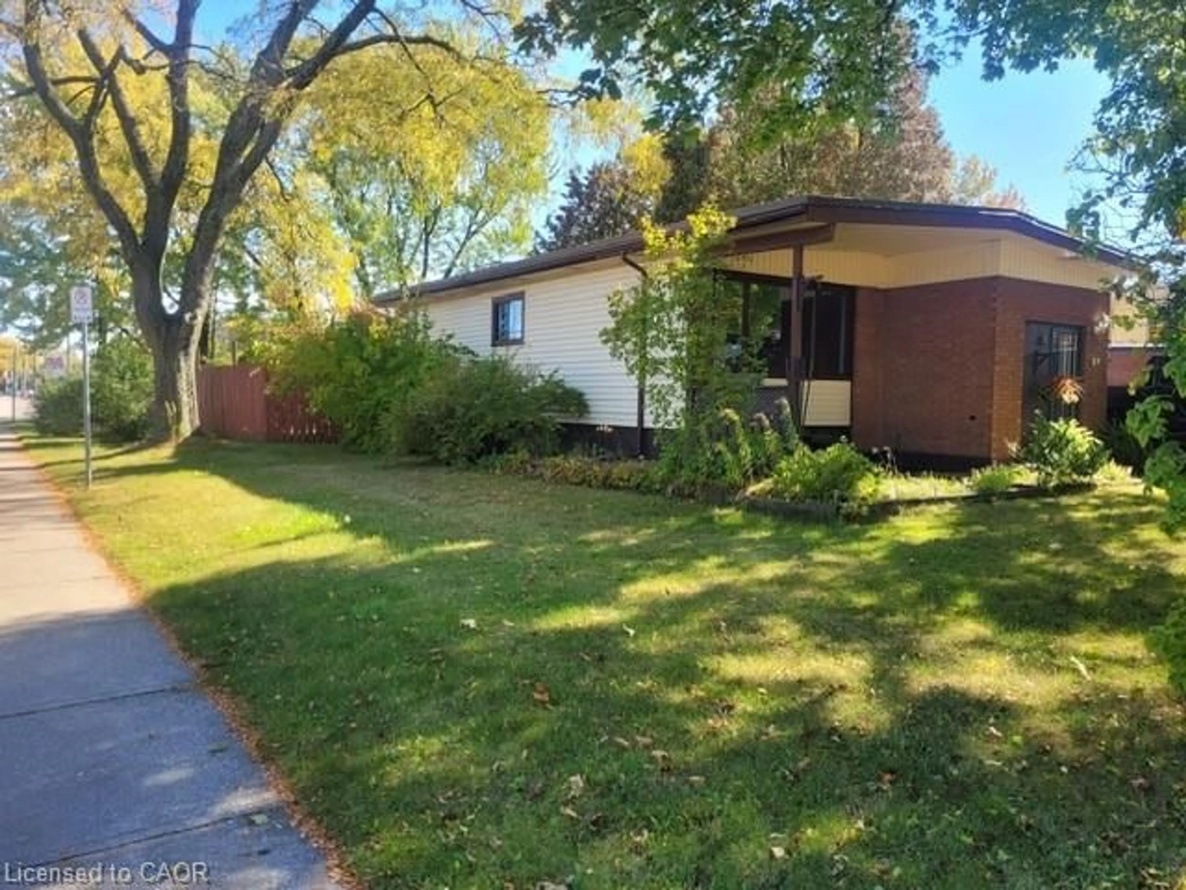 Unknown for 89 Deschene Ave, Hamilton Ontario L9A 3J9