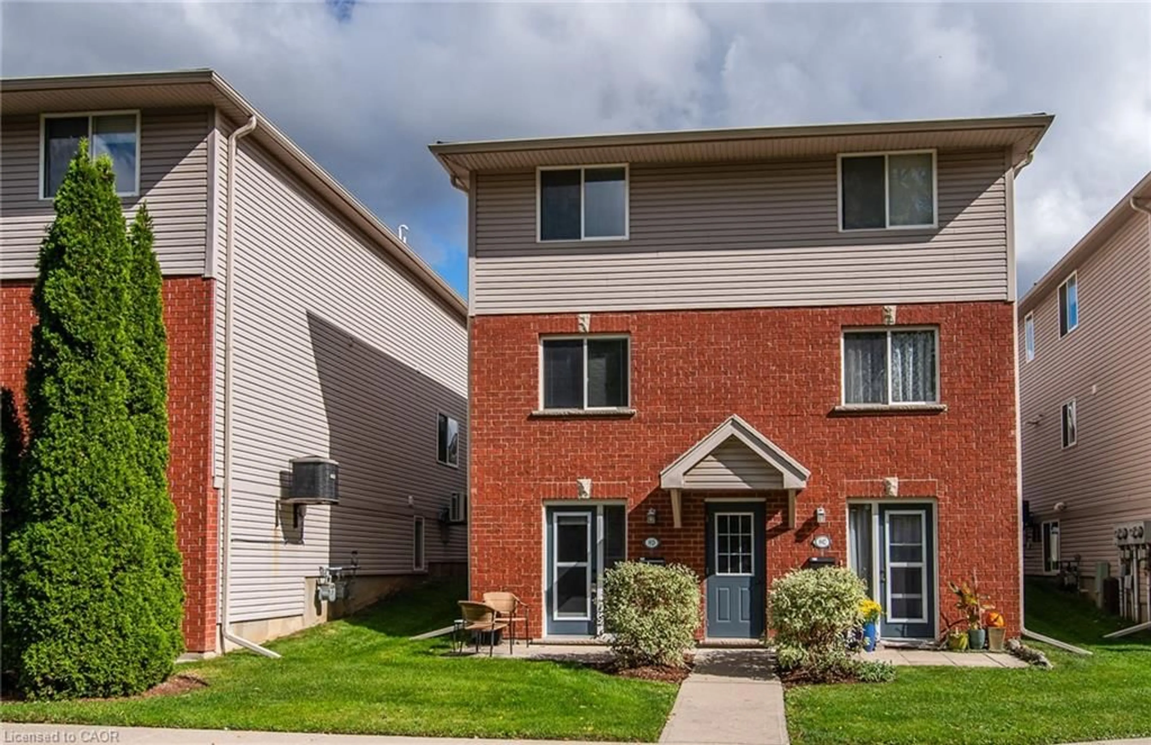 Home with brick exterior material, street for 139 Brighton St #8D, Waterloo Ontario N2J 4Z5