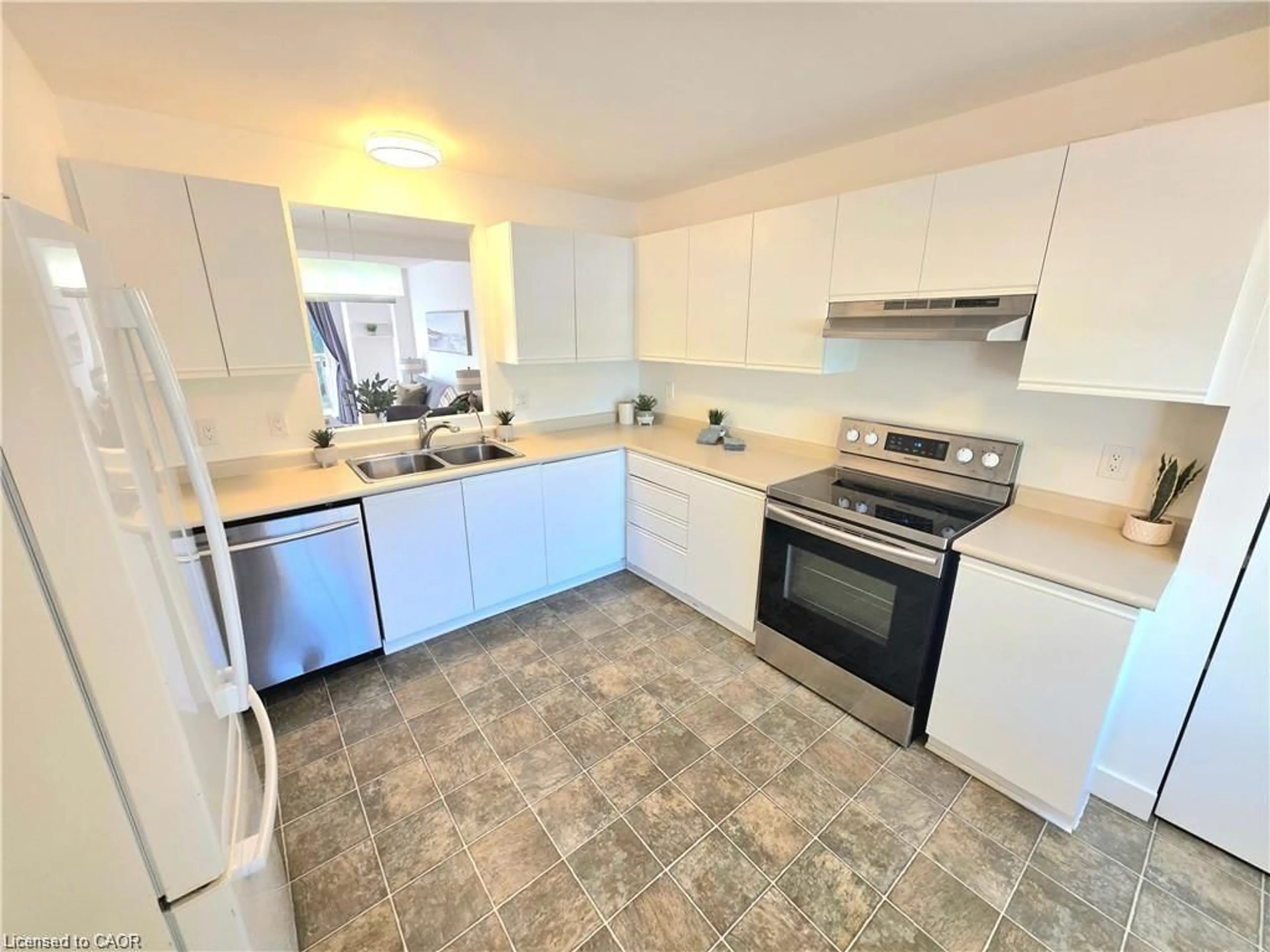 Standard kitchen, ceramic/tile floor for 26 Poplar Dr #5, Cambridge Ontario N3C 4A3