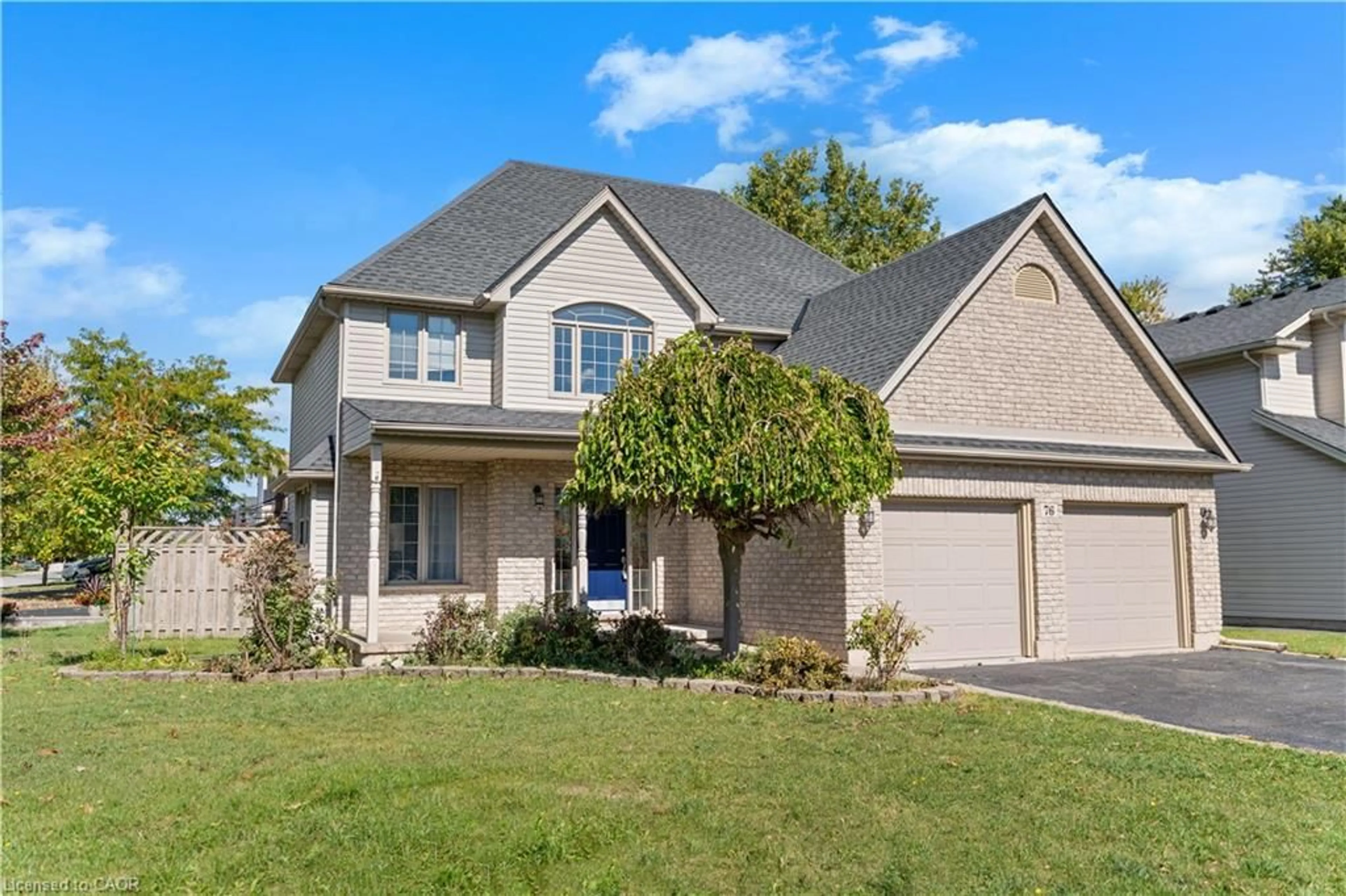 Home with brick exterior material, street for 76 Rochelle Cres, Fort Erie Ontario L0S 1N0