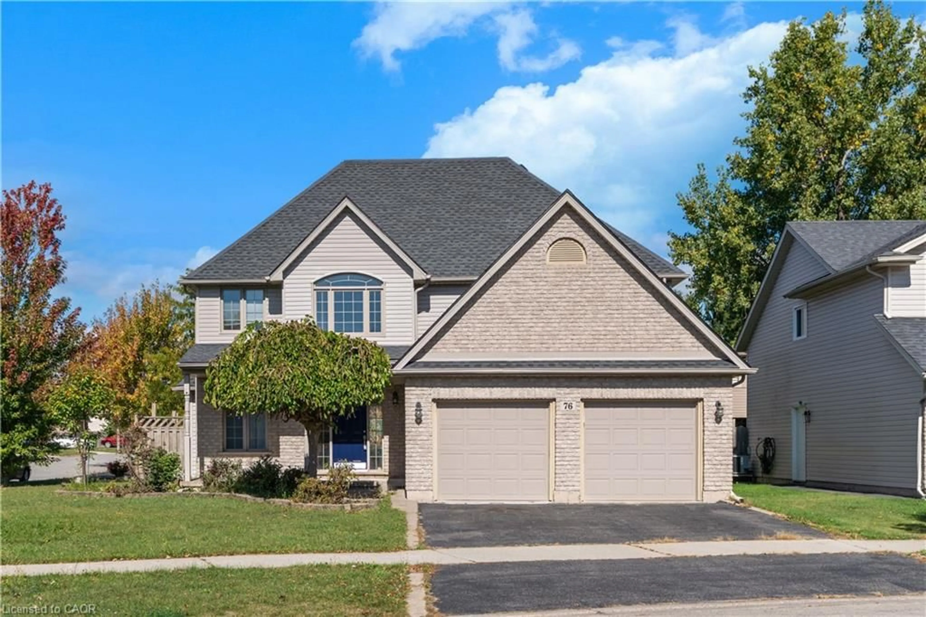 Home with brick exterior material, street for 76 Rochelle Cres, Fort Erie Ontario L0S 1N0