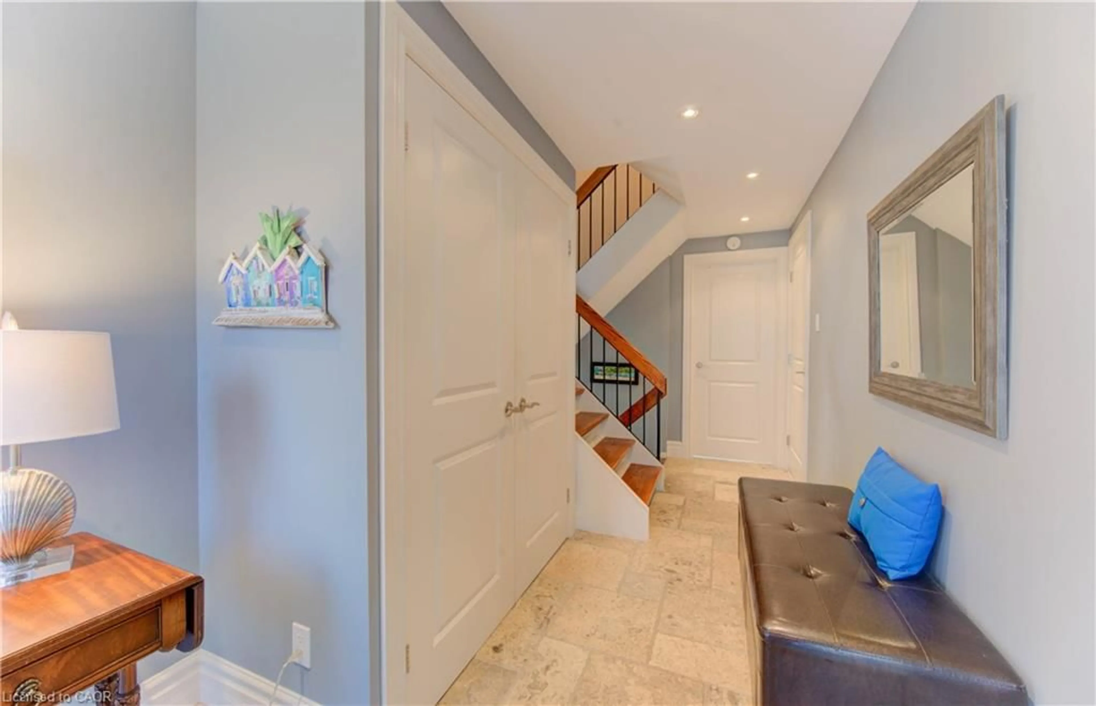 Indoor entryway for 45 Shuh Ave, Kitchener Ontario N2A 2Y1