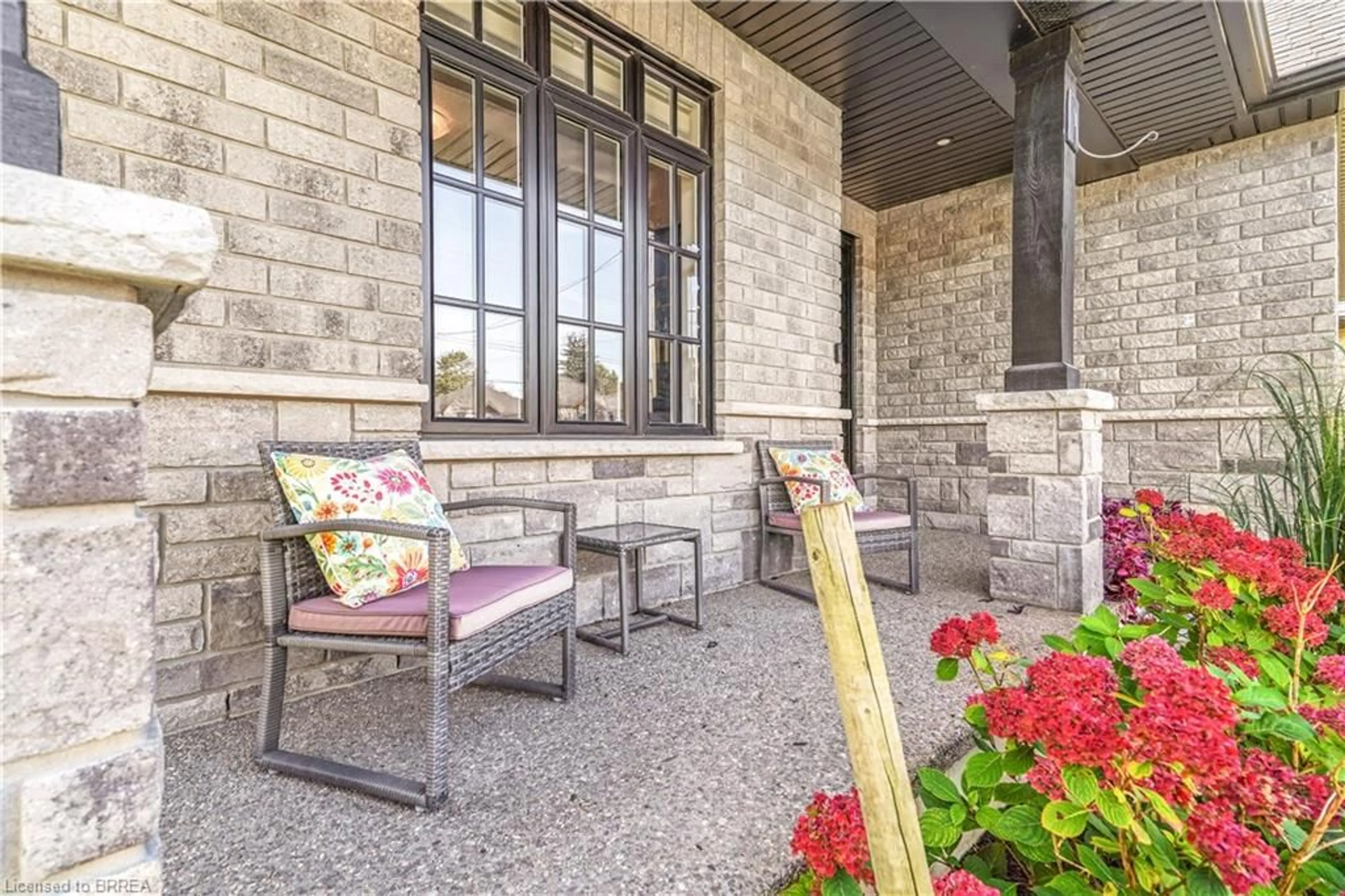 Patio, street for 174 Mechanic St, Waterford Ontario N0E 1Y0