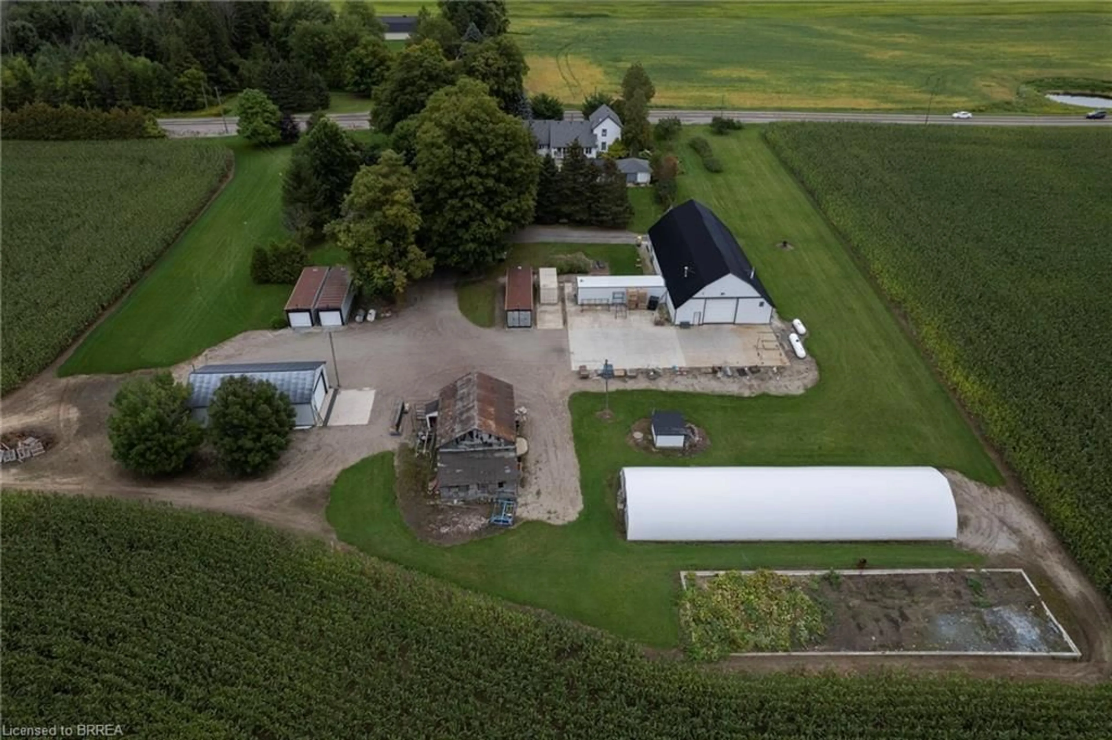 A pic from outside/outdoor area/front of a property/back of a property/a pic from drone, building for 331 Middle Townline Rd, Harley Ontario N0E 1E0