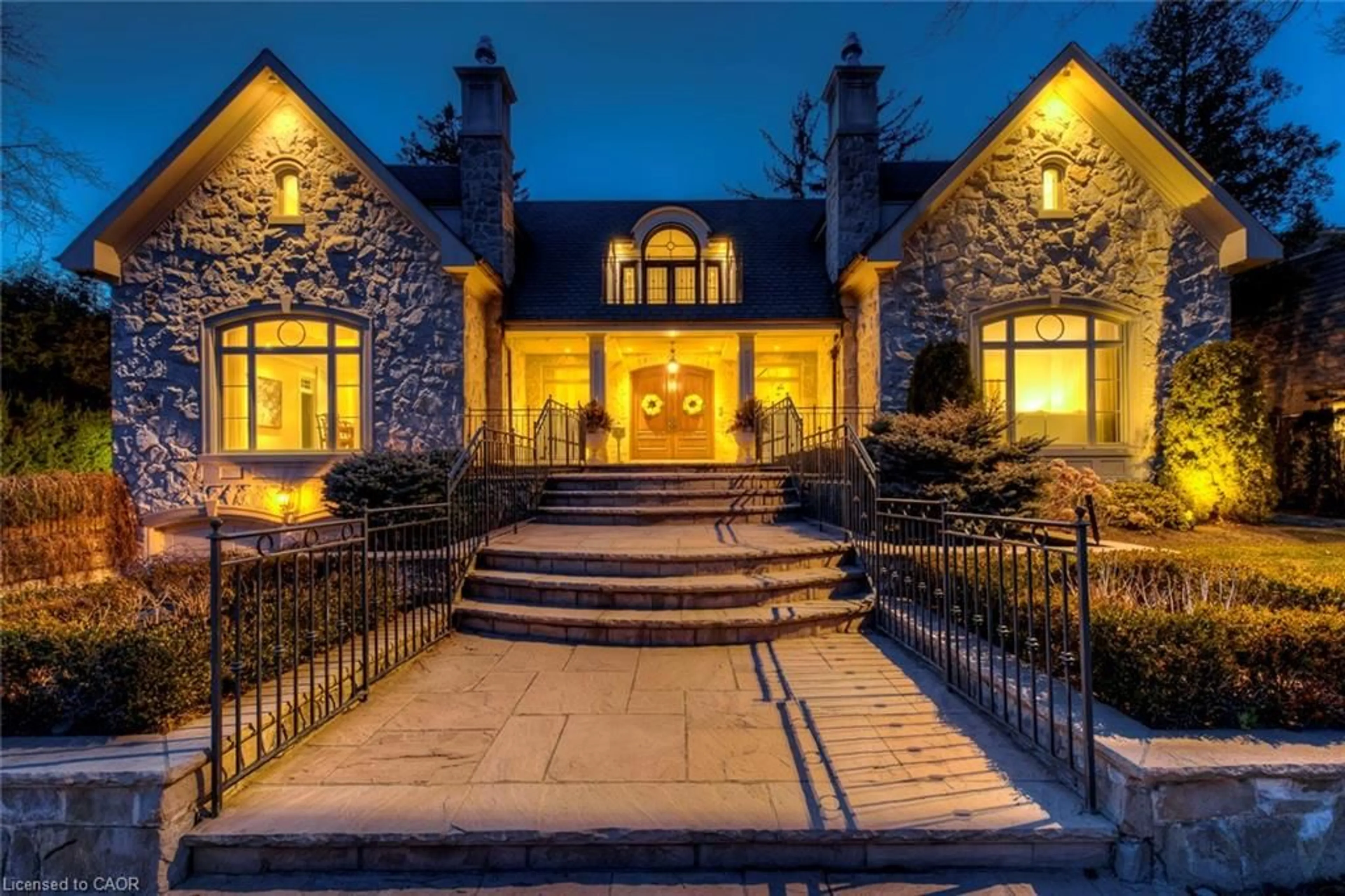 Unknown for 138 Dianne Ave, Oakville Ontario L6J 4G9