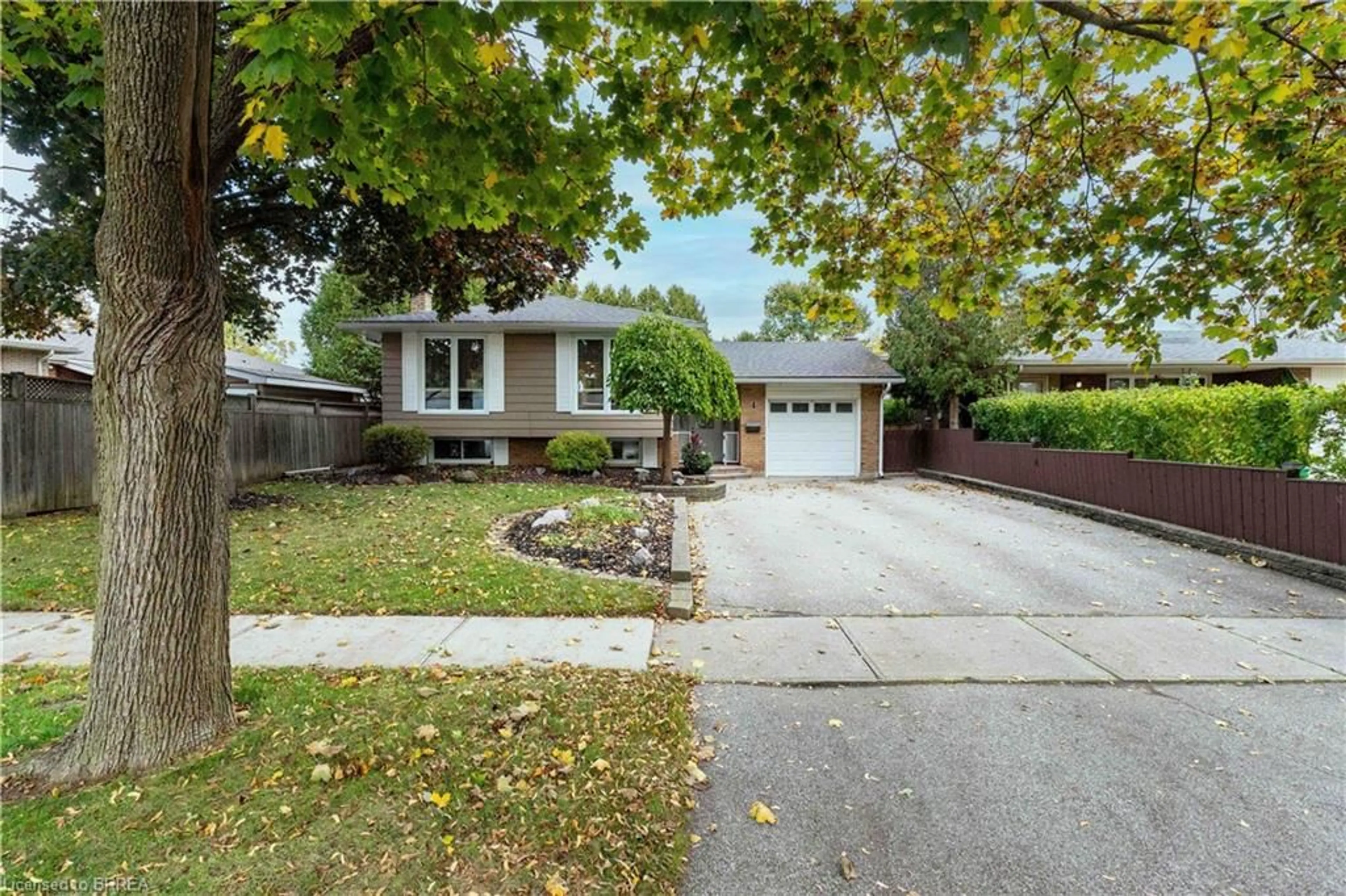 Unknown for 4 Adelaide Ave, Brantford Ontario N3S 7H3
