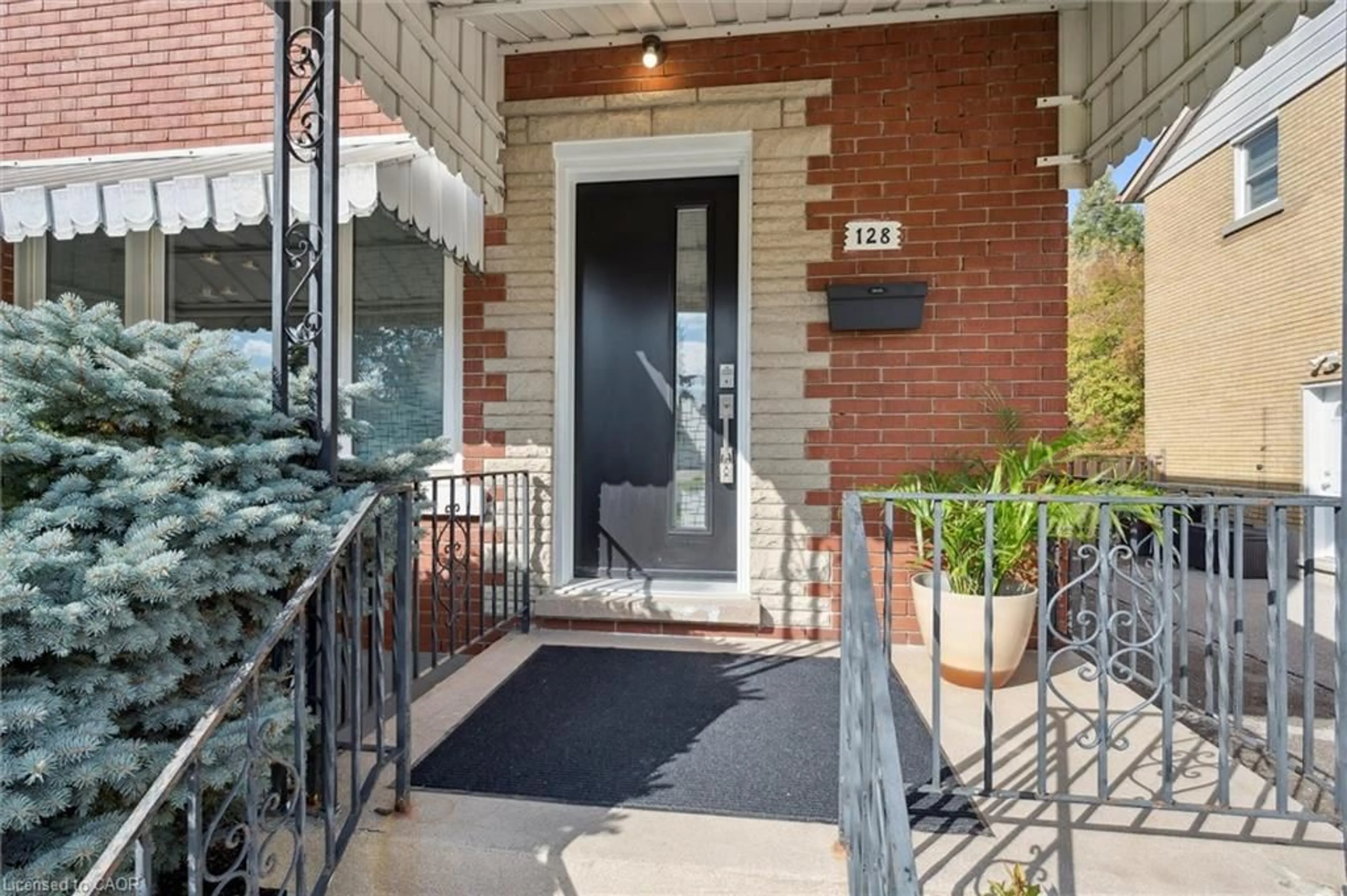 Unknown for 128 Donald St, Kitchener Ontario N2B 3G8