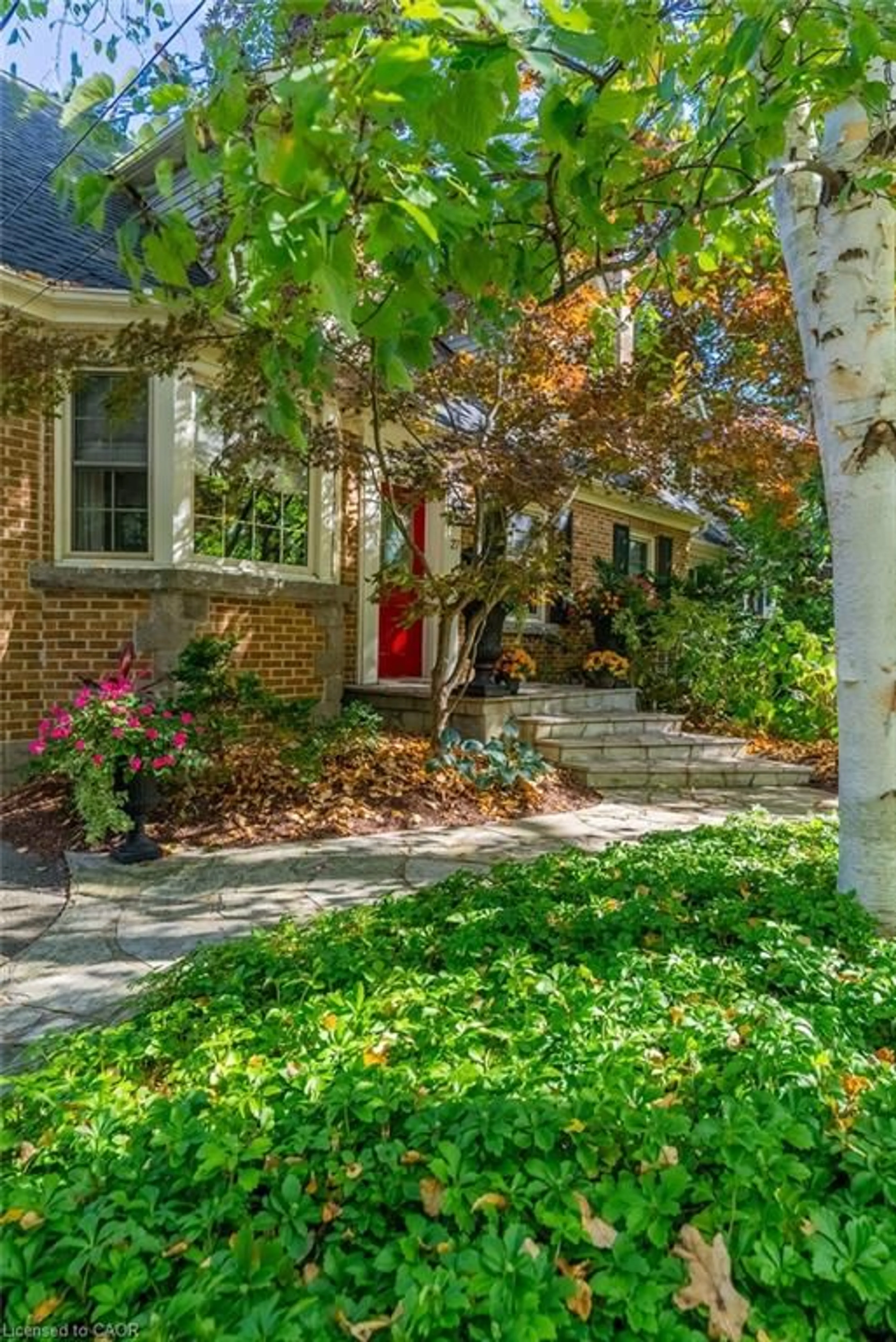 Home with brick exterior material, street for 27 Lovers Lane, Ancaster Ontario L9G 1G4