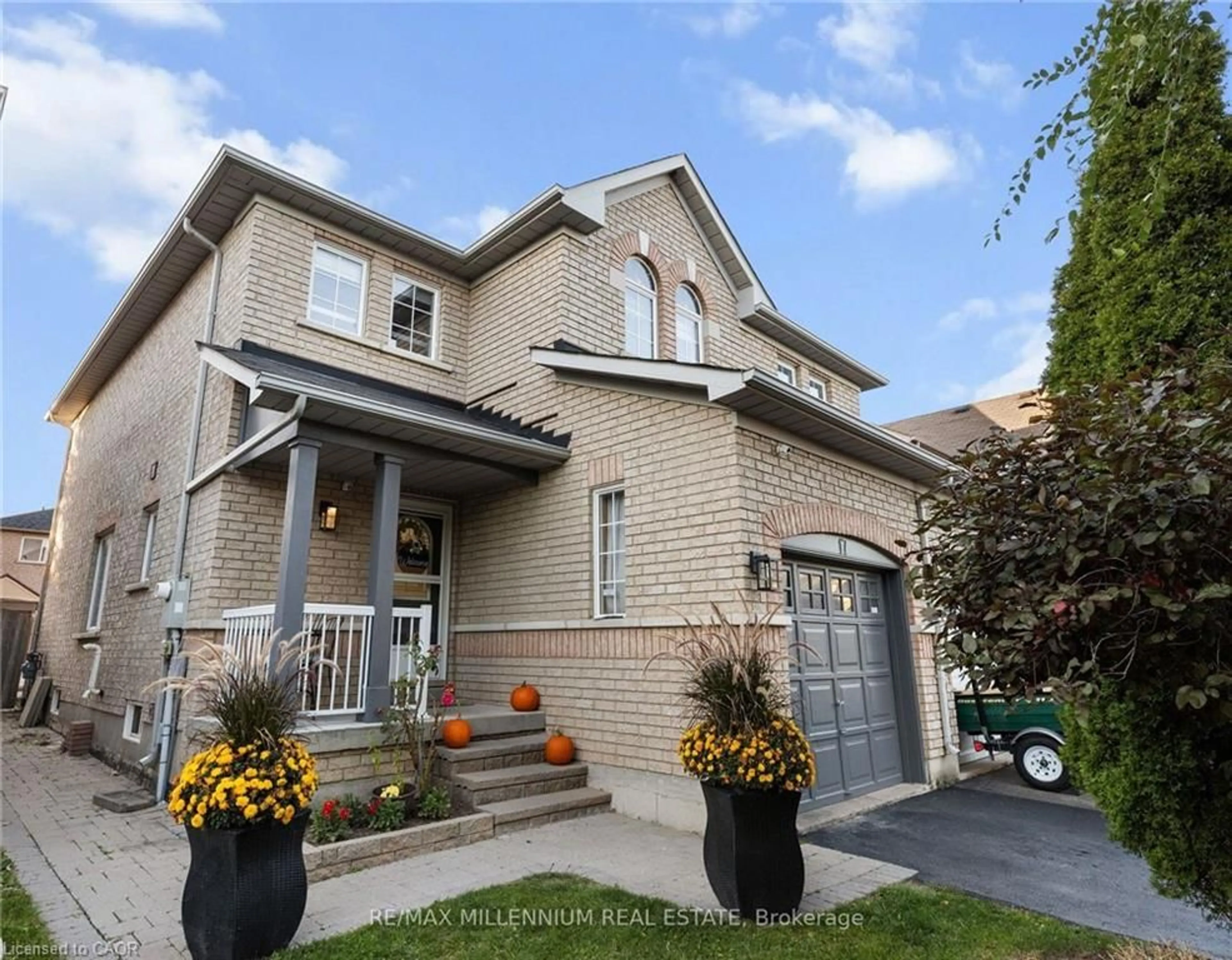 Home with brick exterior material, street for 17 Prince Cres, Brampton Ontario L7A 2C9