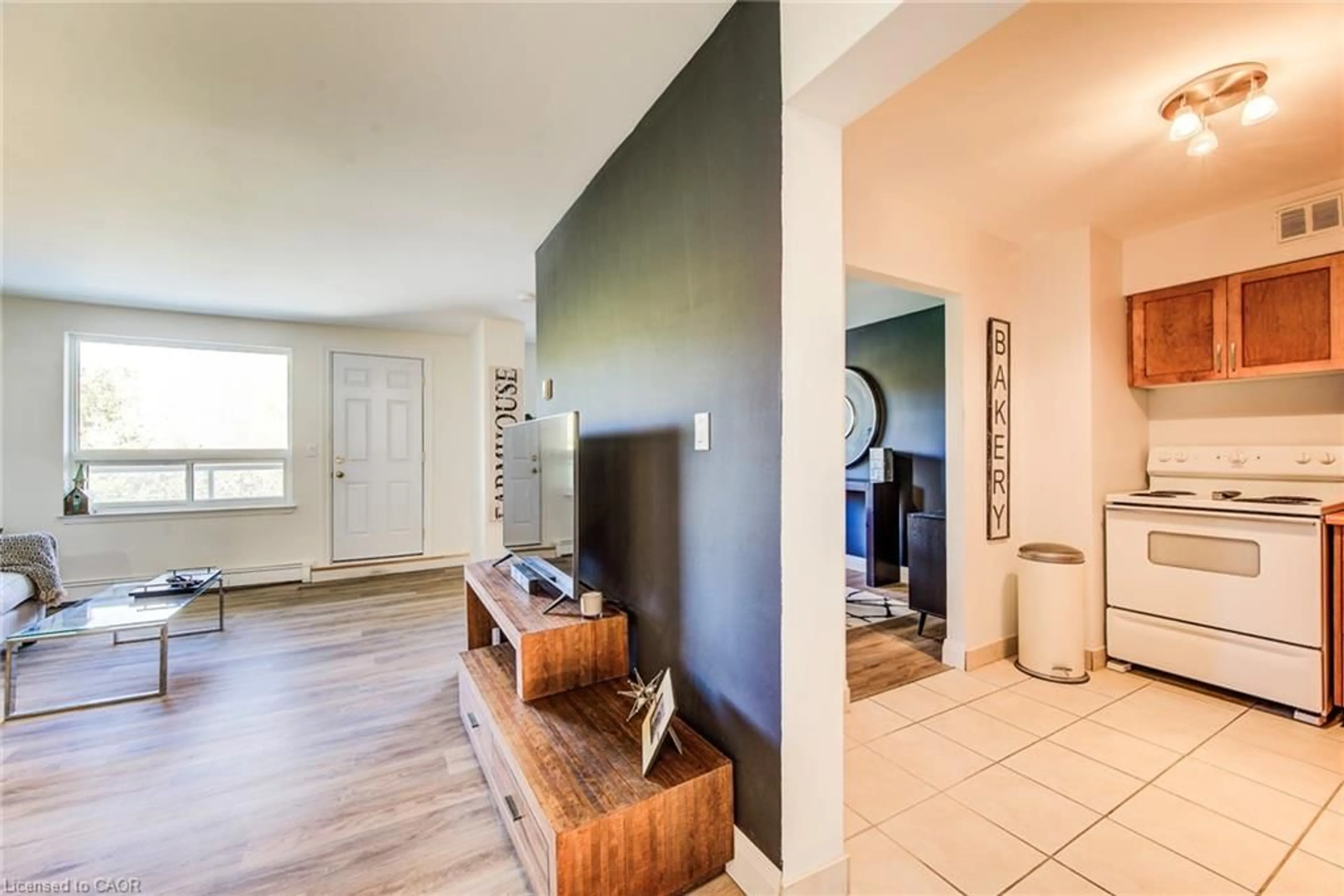 Indoor entryway for 58 Bridgeport Rd #202, Waterloo Ontario N2J 4H5