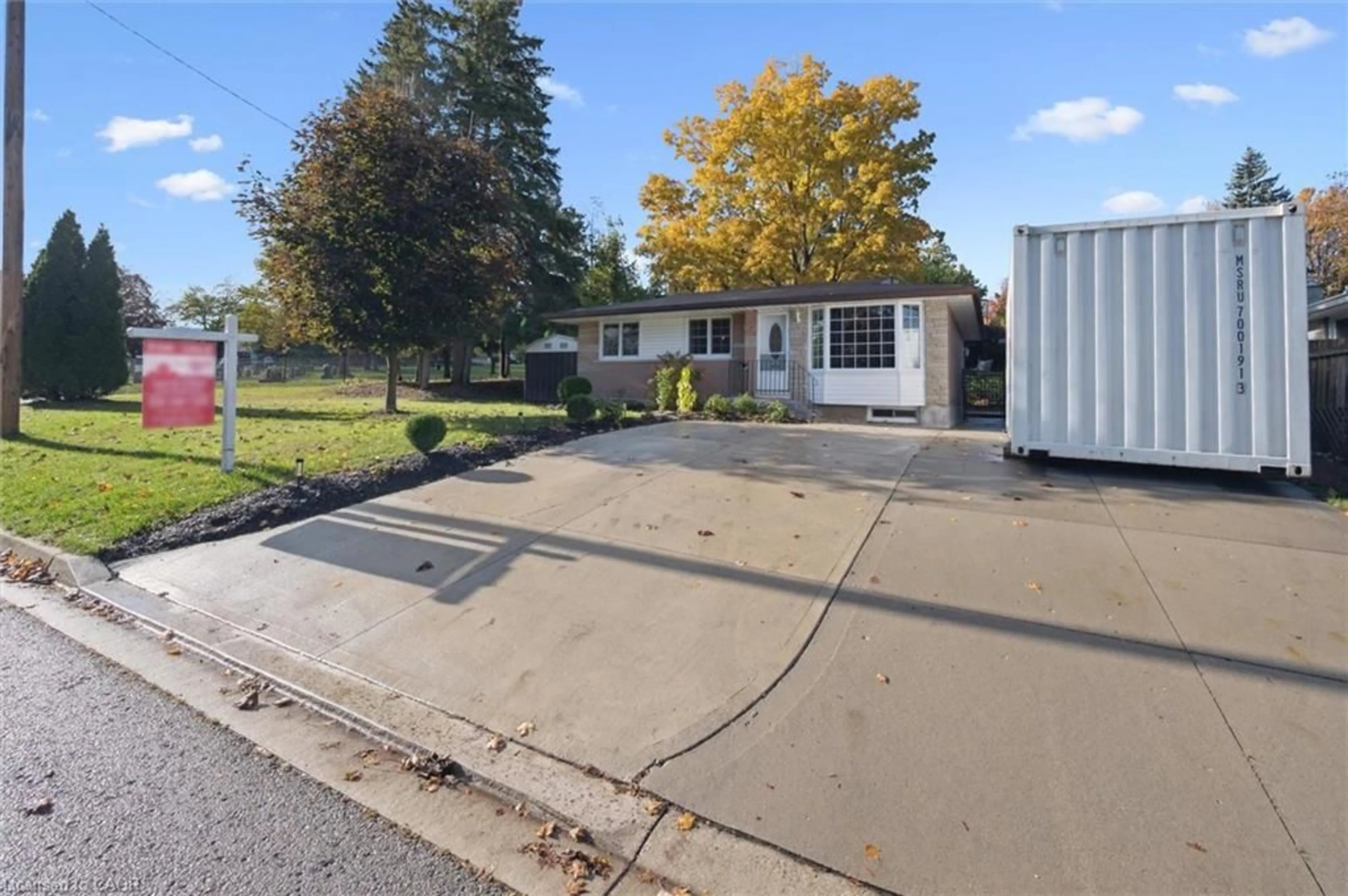 Home with vinyl exterior material, street for 220 Hungerford Rd, Cambridge Ontario N3C 2R4