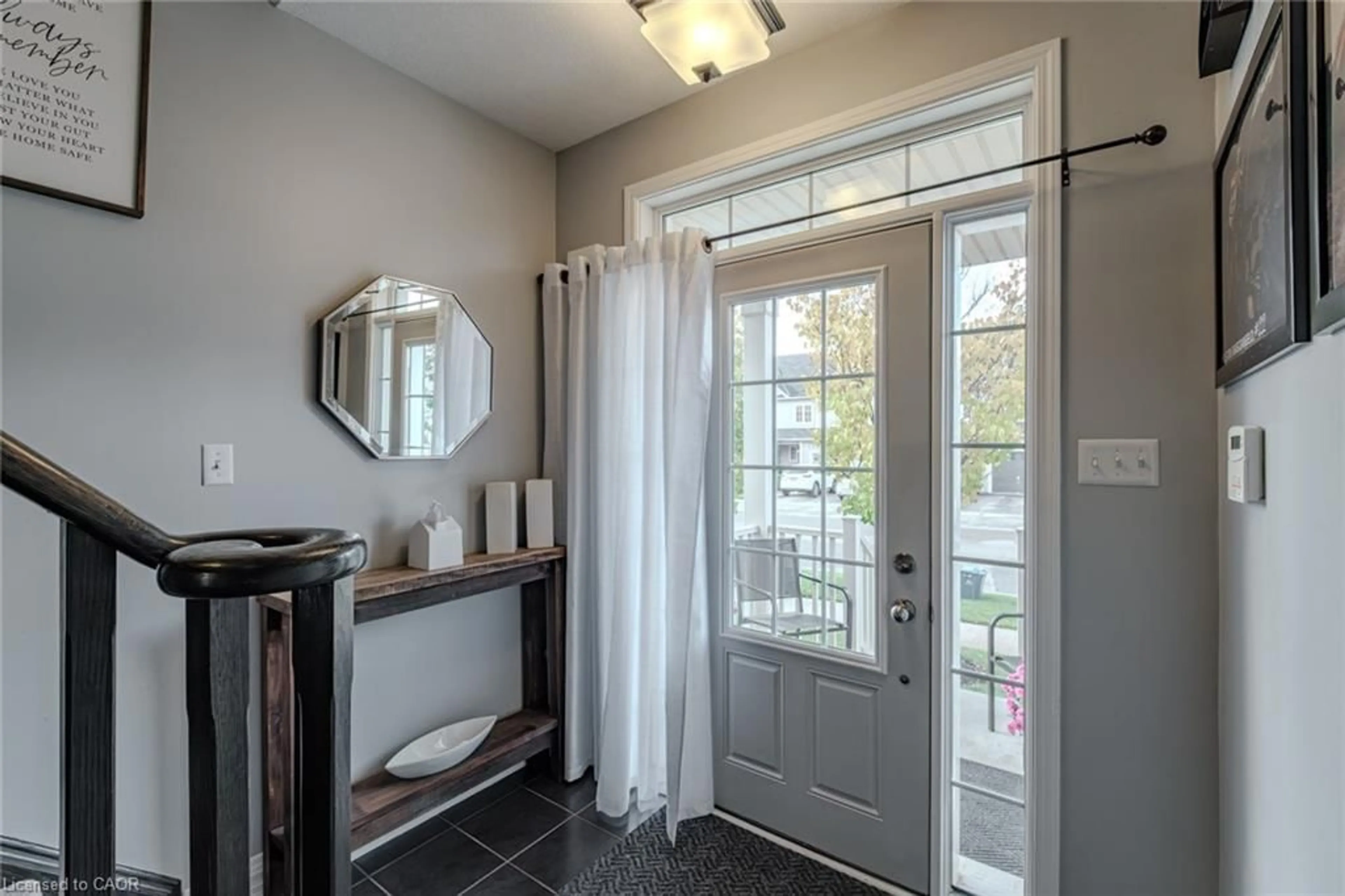 Indoor entryway for 73 English Lane, Brantford Ontario N3T 0G9