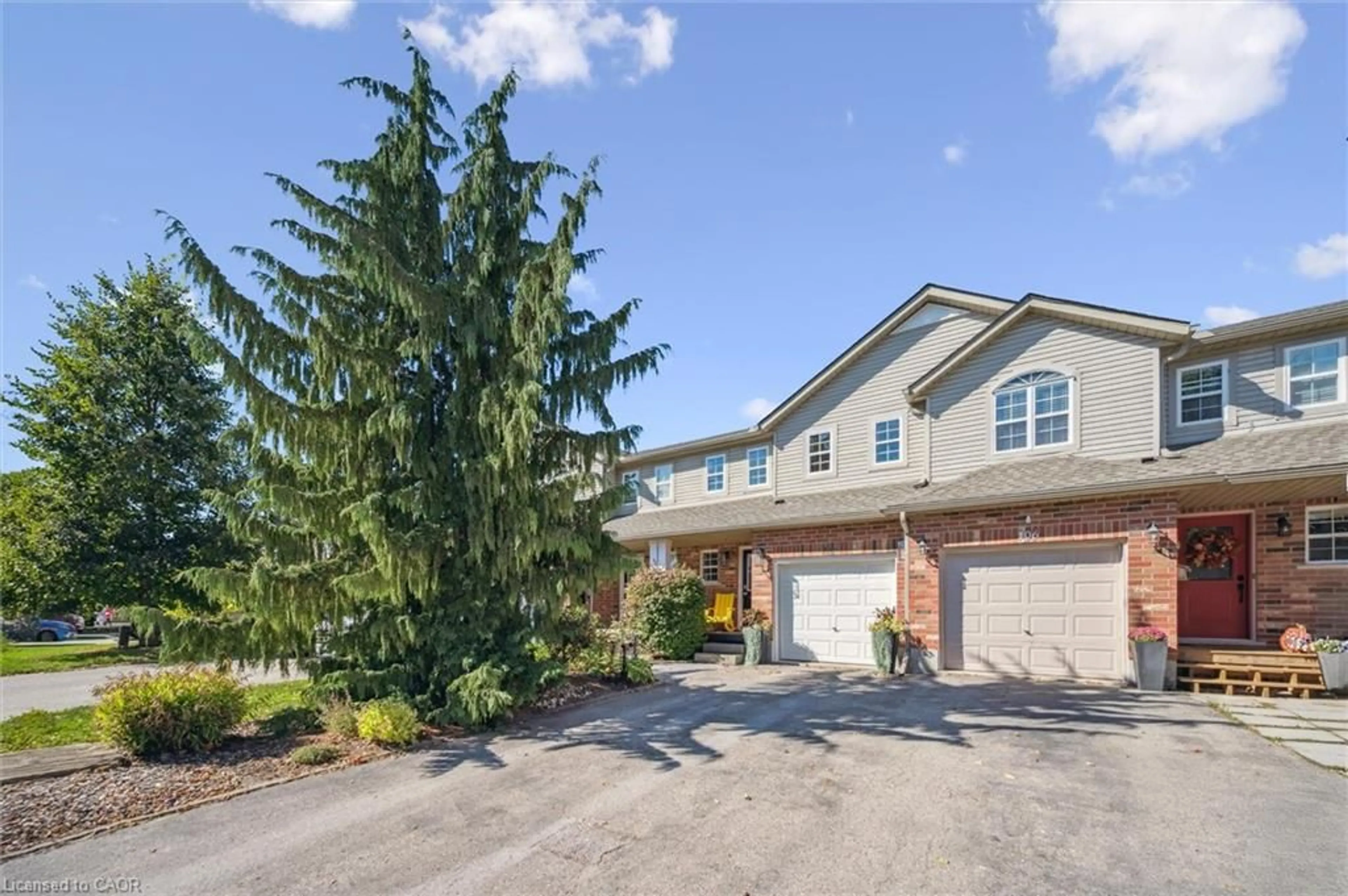 Unknown for 104 Gibbons Dr, Fergus Ontario N1M 3V8