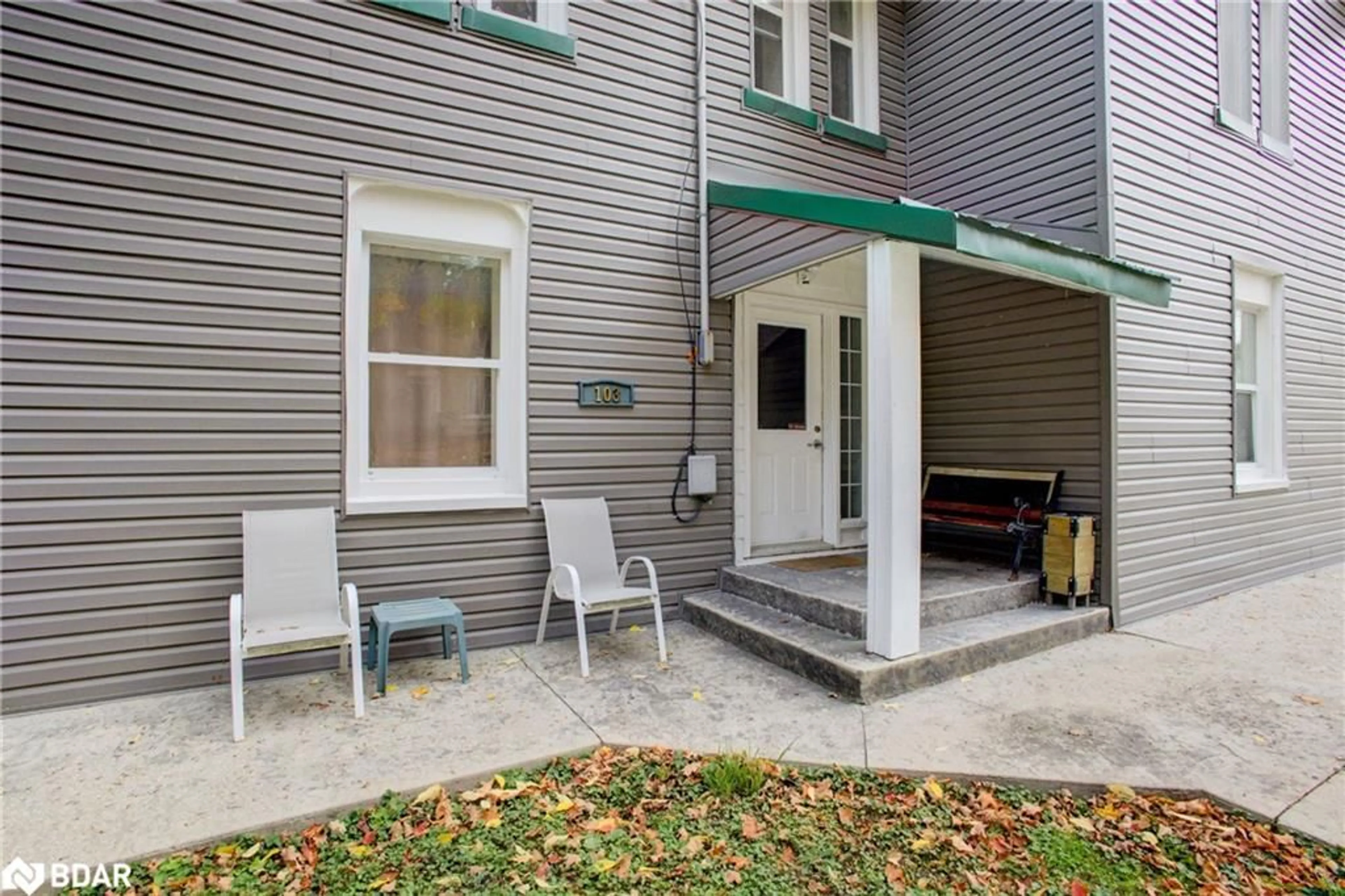 Patio, street for 103 Patrick St, North Huron Ontario N0G 2W0