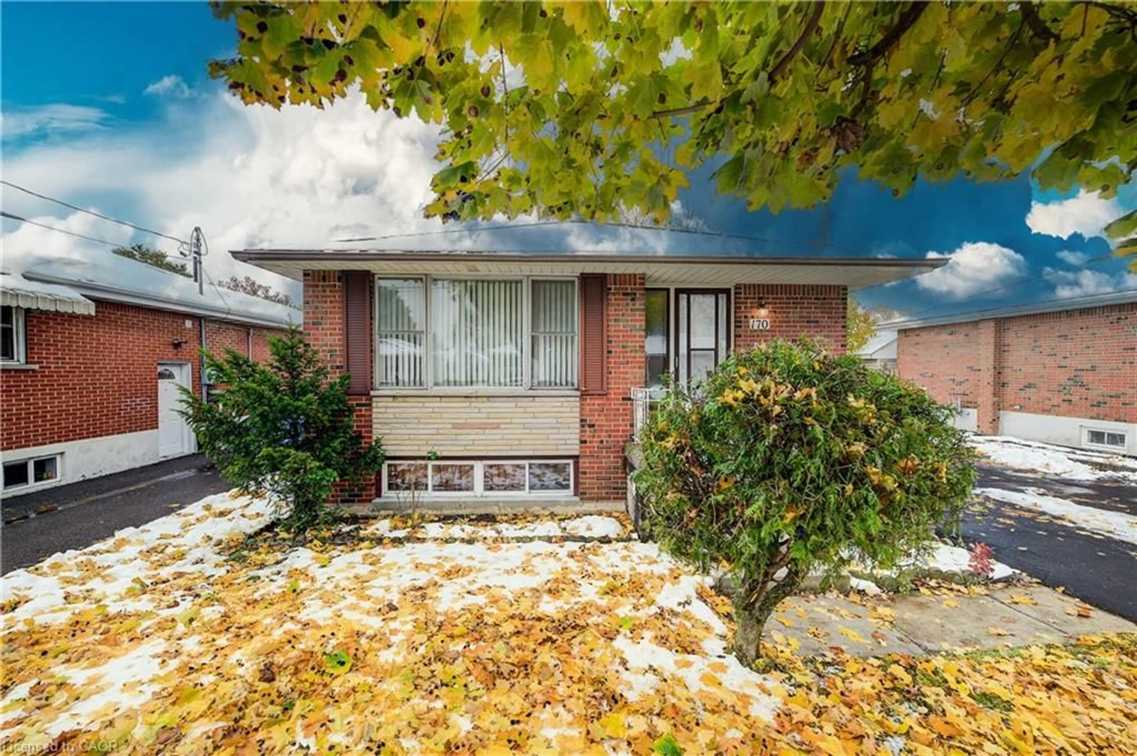 Home with brick exterior material, street for 170 Fernwood Cres, Hamilton Ontario L8T 3L4