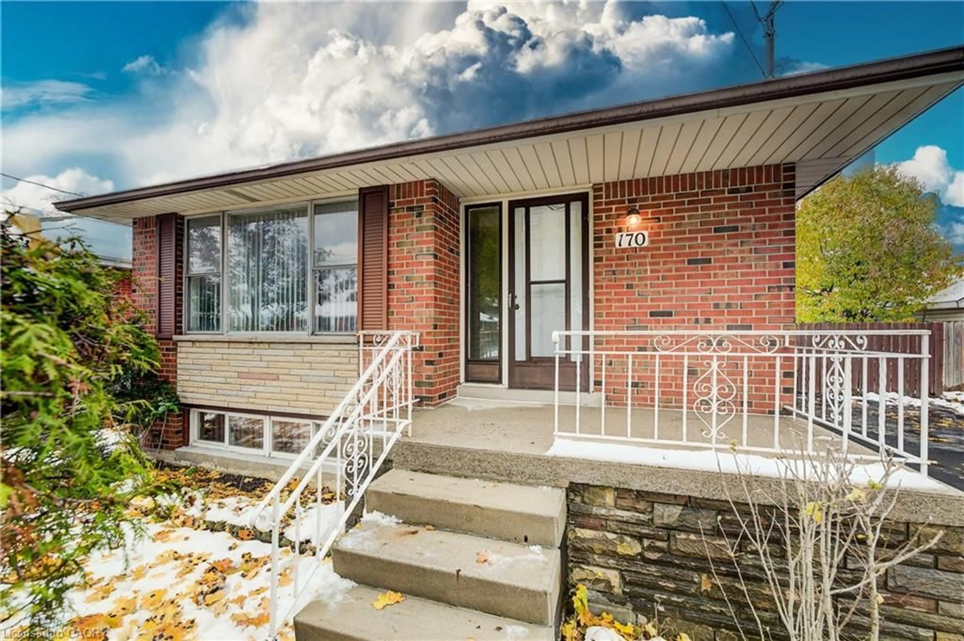 Home with brick exterior material, street for 170 Fernwood Cres, Hamilton Ontario L8T 3L4