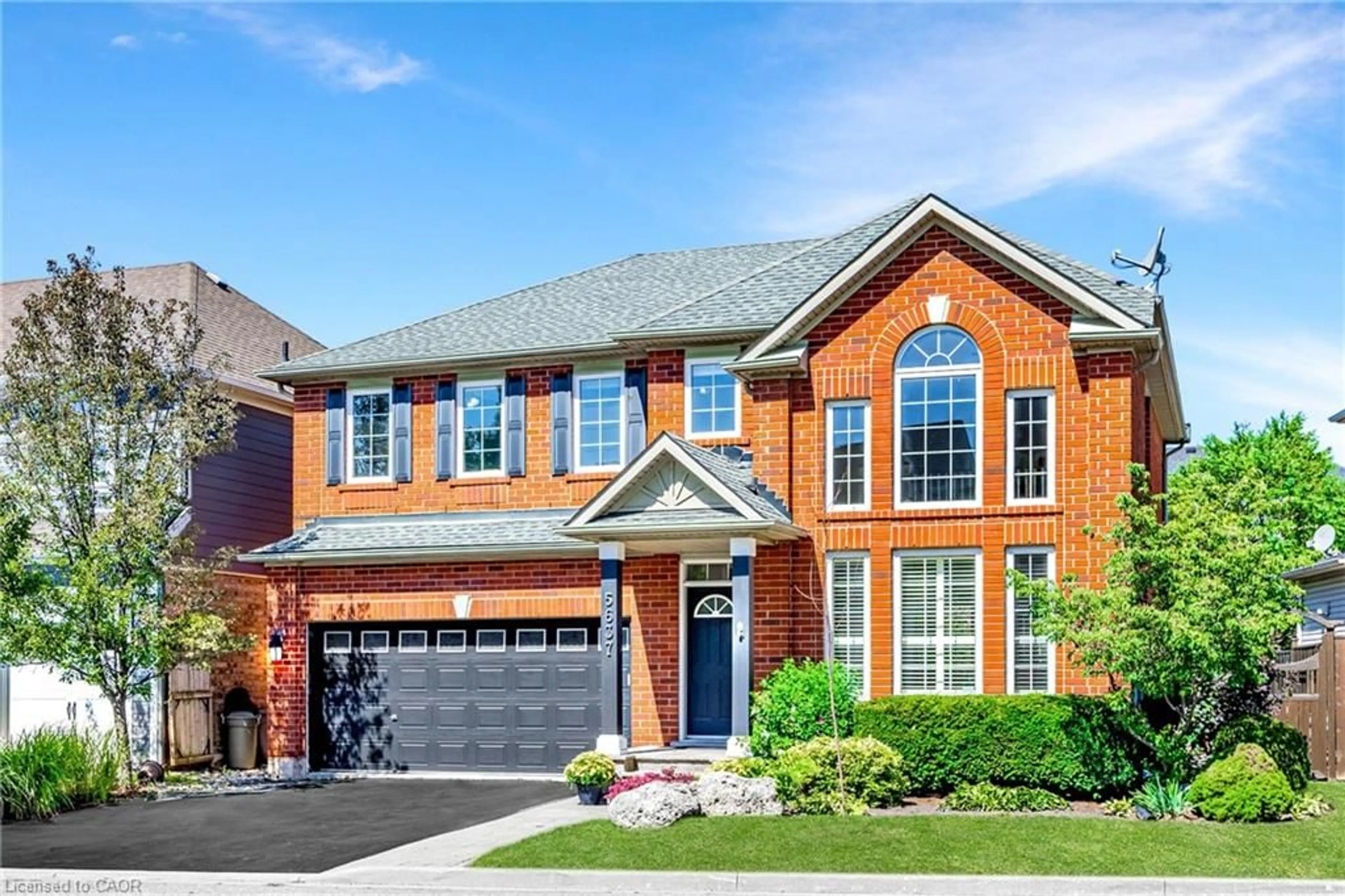 Home with brick exterior material, street for 5637 Roseville Crt, Burlington Ontario L7L 6V3