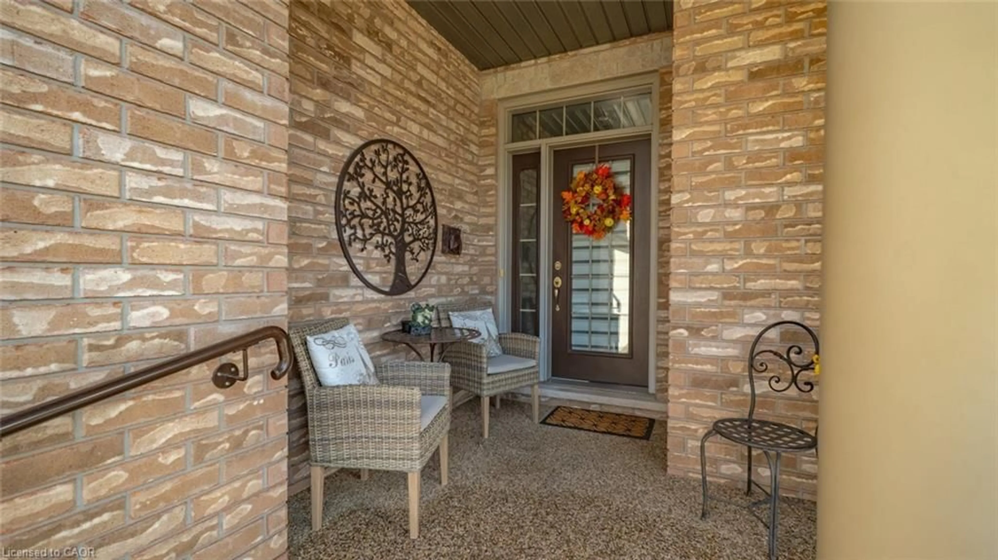 Indoor entryway for 89 Mann Ave, Simcoe Ontario N3Y 5K4