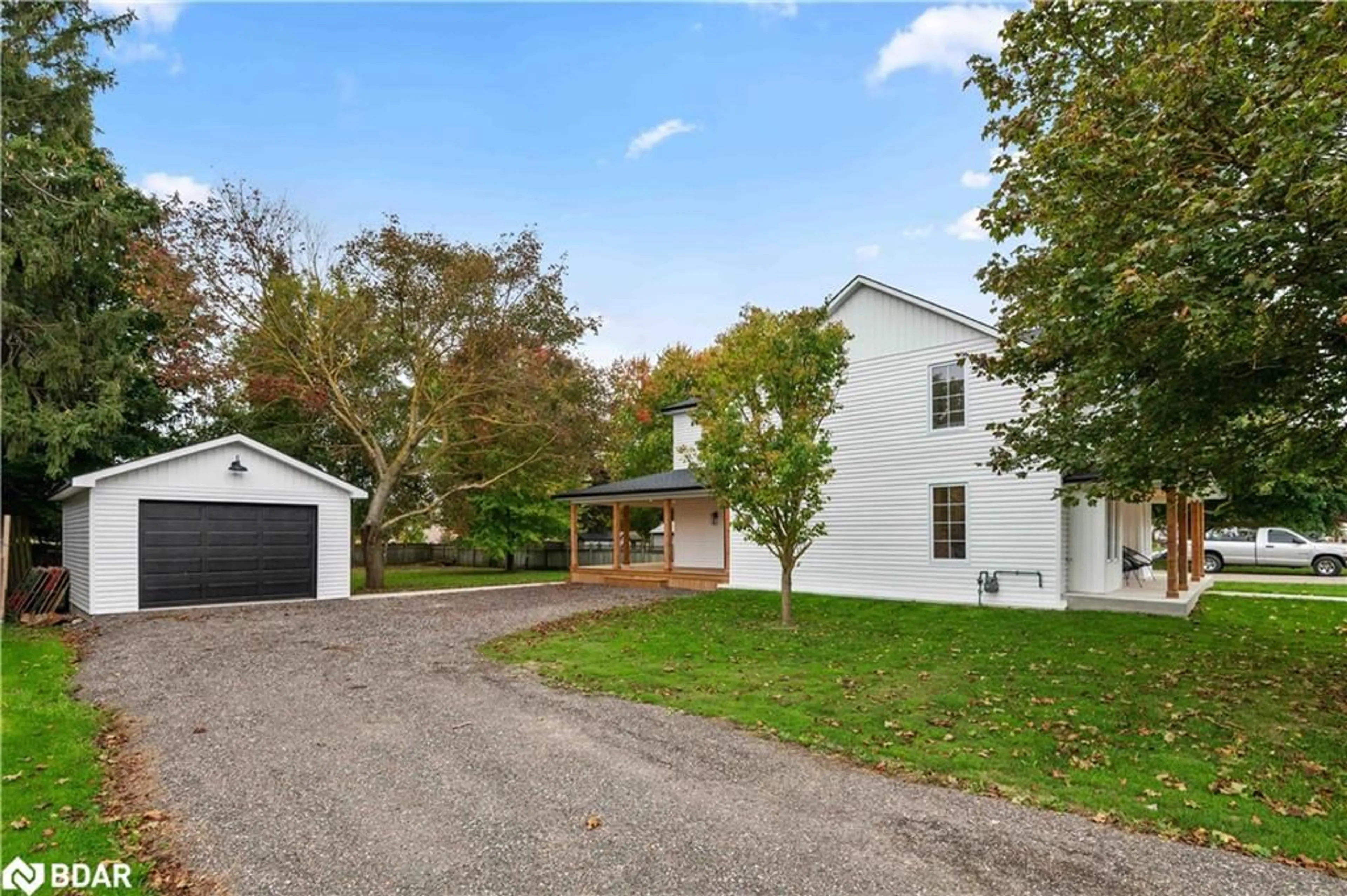 A pic from outside/outdoor area/front of a property/back of a property/a pic from drone, unknown for 349 Smith St, Arthur Ontario N0G 1A0