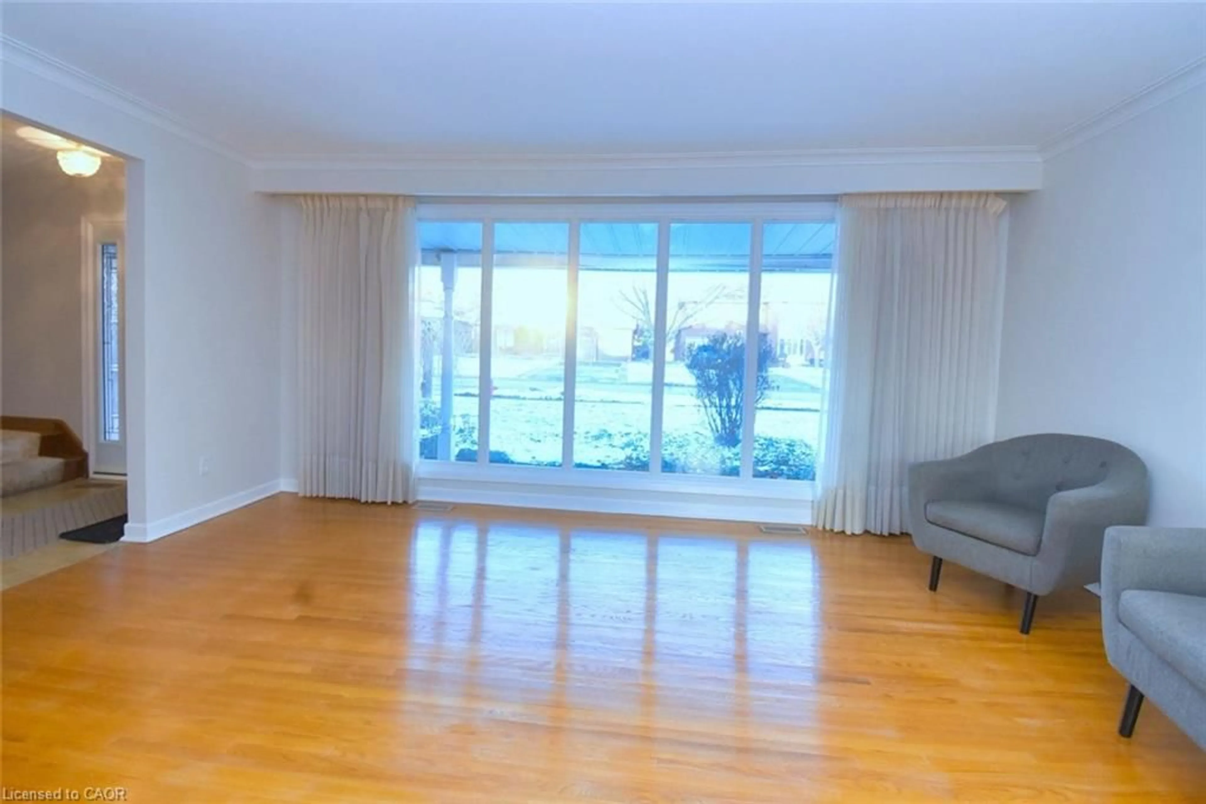 A pic of a room for 510 Cumberland Ave, Burlington Ontario L7N 2X2