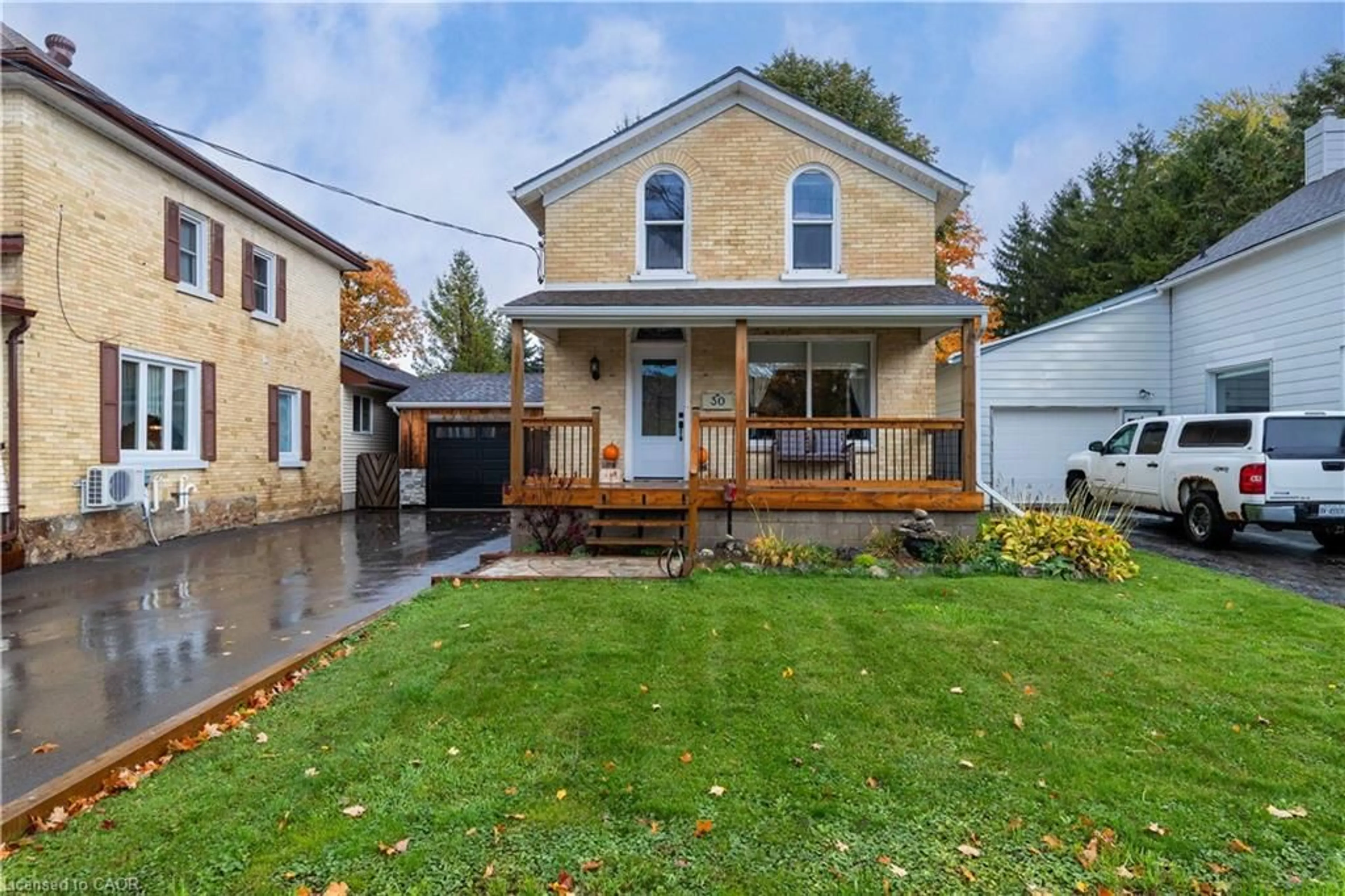 A pic from outside/outdoor area/front of a property/back of a property/a pic from drone, street for 30 Wood St, Drayton Ontario N0G 1P0