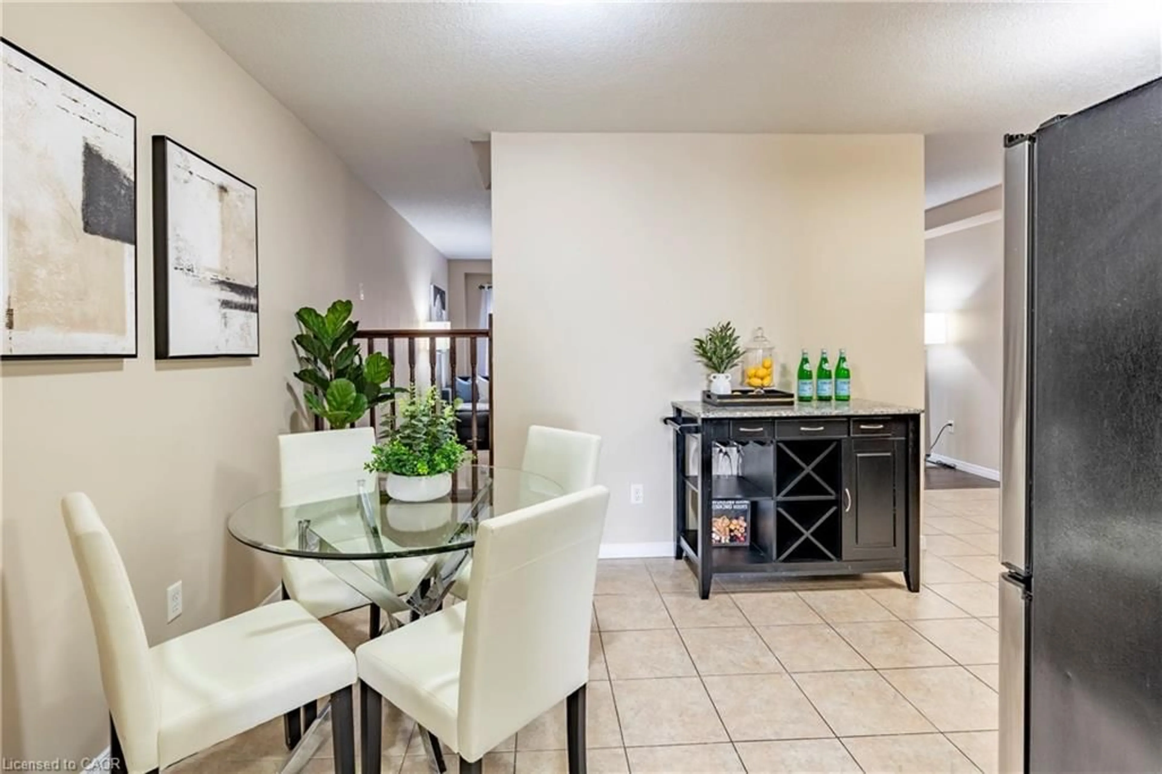 Dining room, ceramic/tile floor for 177 Maitland St #J019, Kitchener Ontario N2R 0C3