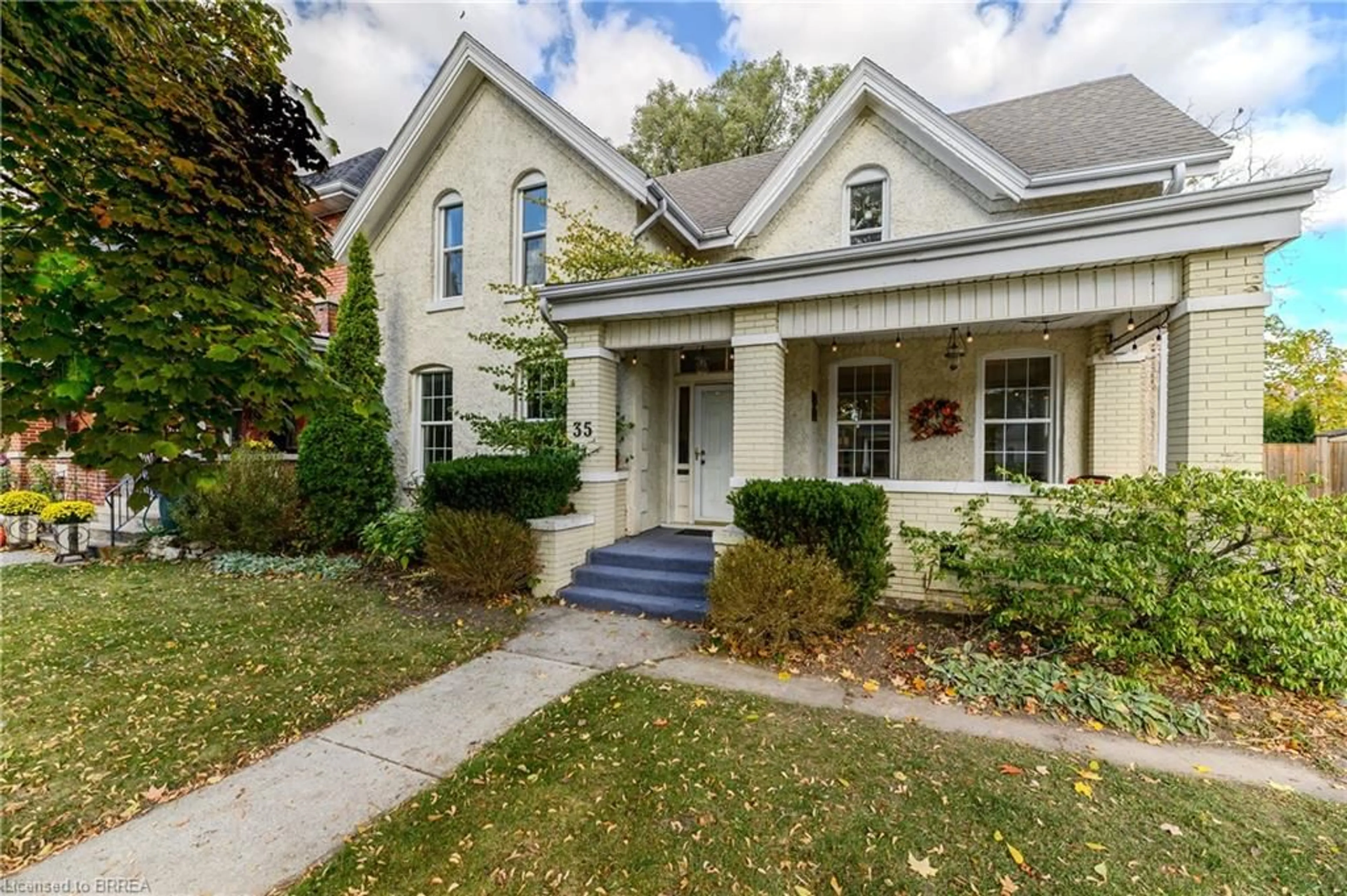 Unknown for 35 Egerton St, Brantford Ontario N3T 4L4